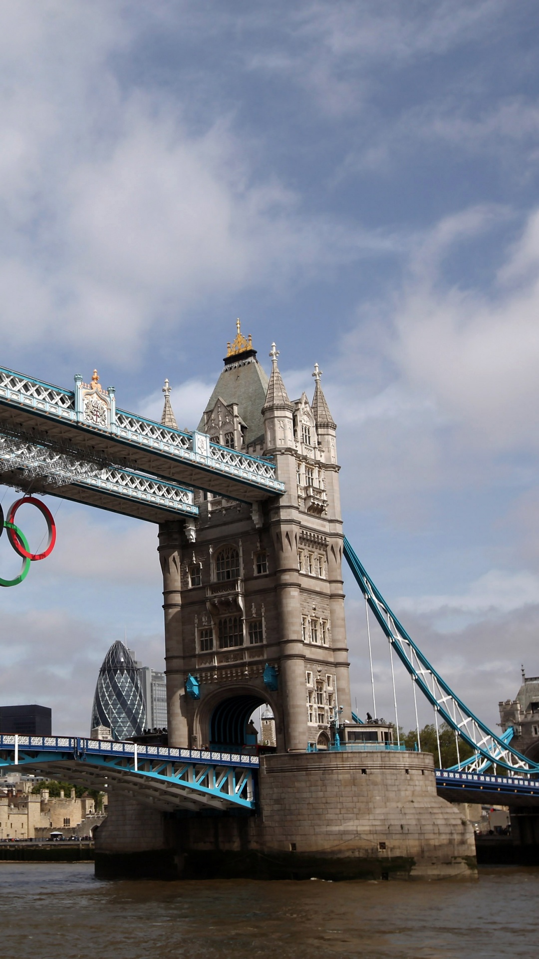 Pont en Béton Gris Sous Ciel Nuageux Pendant la Journée. Wallpaper in 1080x1920 Resolution