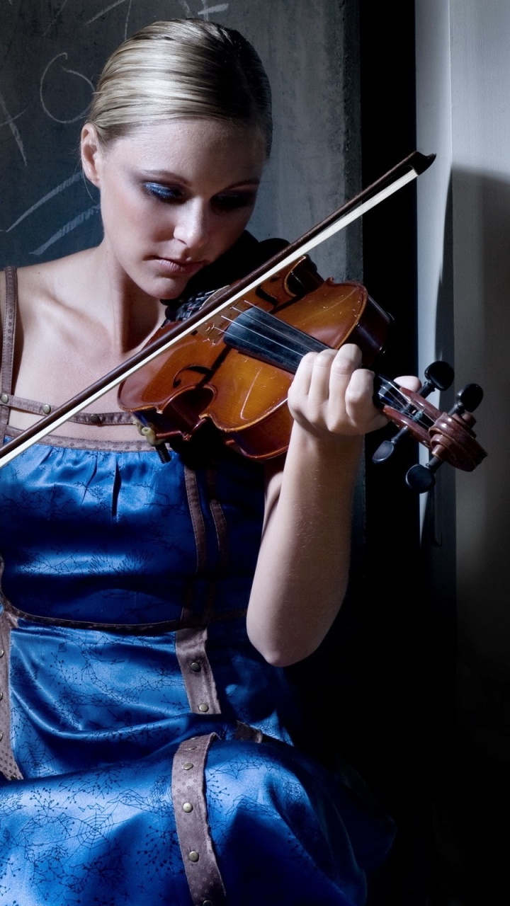 Geiger, Bratschist, Mädchen, Mikrofon, Musik. Wallpaper in 720x1280 Resolution