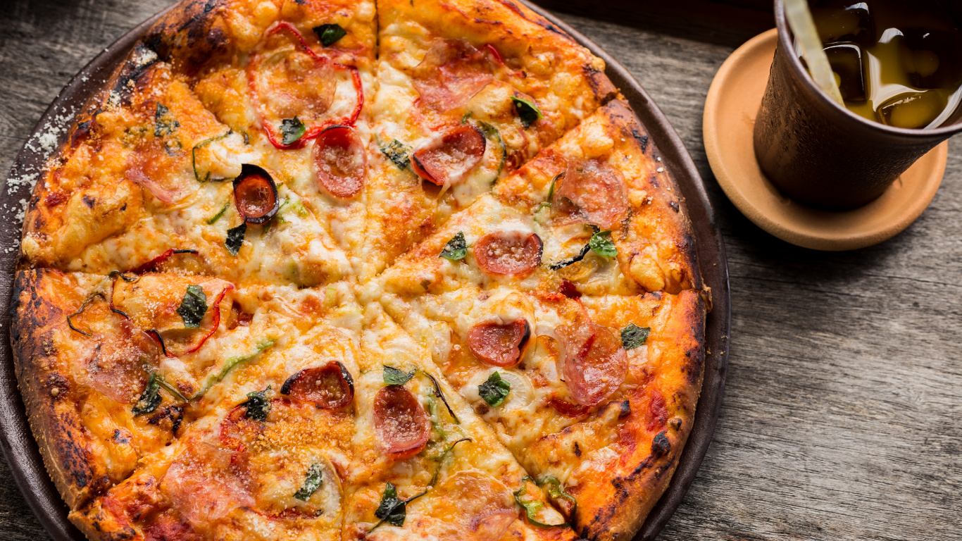 Pizza, Restaurant, Pizza Hut, Plats, Plat. Wallpaper in 1366x768 Resolution