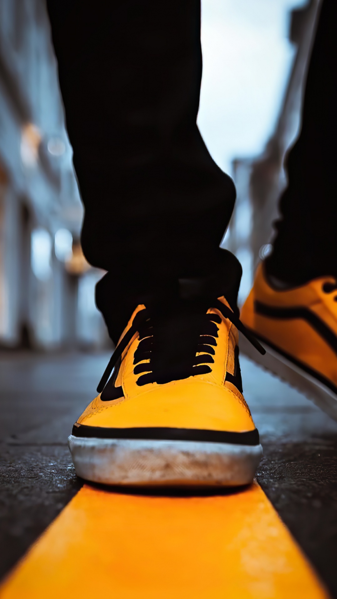 Outdoor-Schuh, Street Fashion, Wanderschuh, Turnschuh, Bodenbelag. Wallpaper in 1080x1920 Resolution