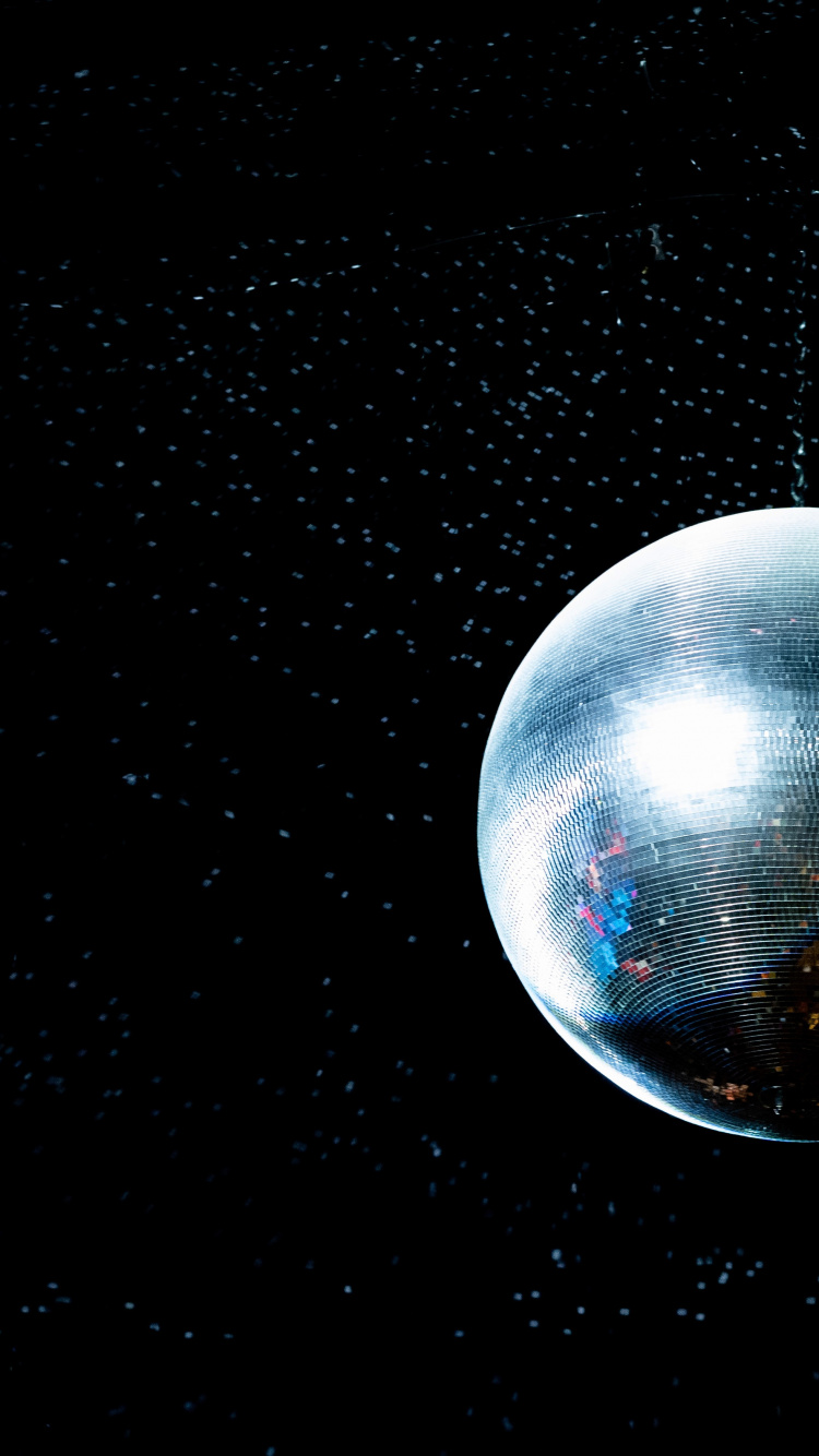 Full Moon in The Sky. Wallpaper in 750x1334 Resolution