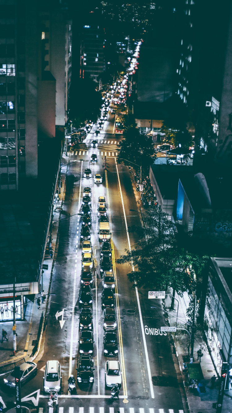 Plaza Reina ky Hoa, Coche, Edificio, Infraestructura, Electricidad. Wallpaper in 750x1334 Resolution