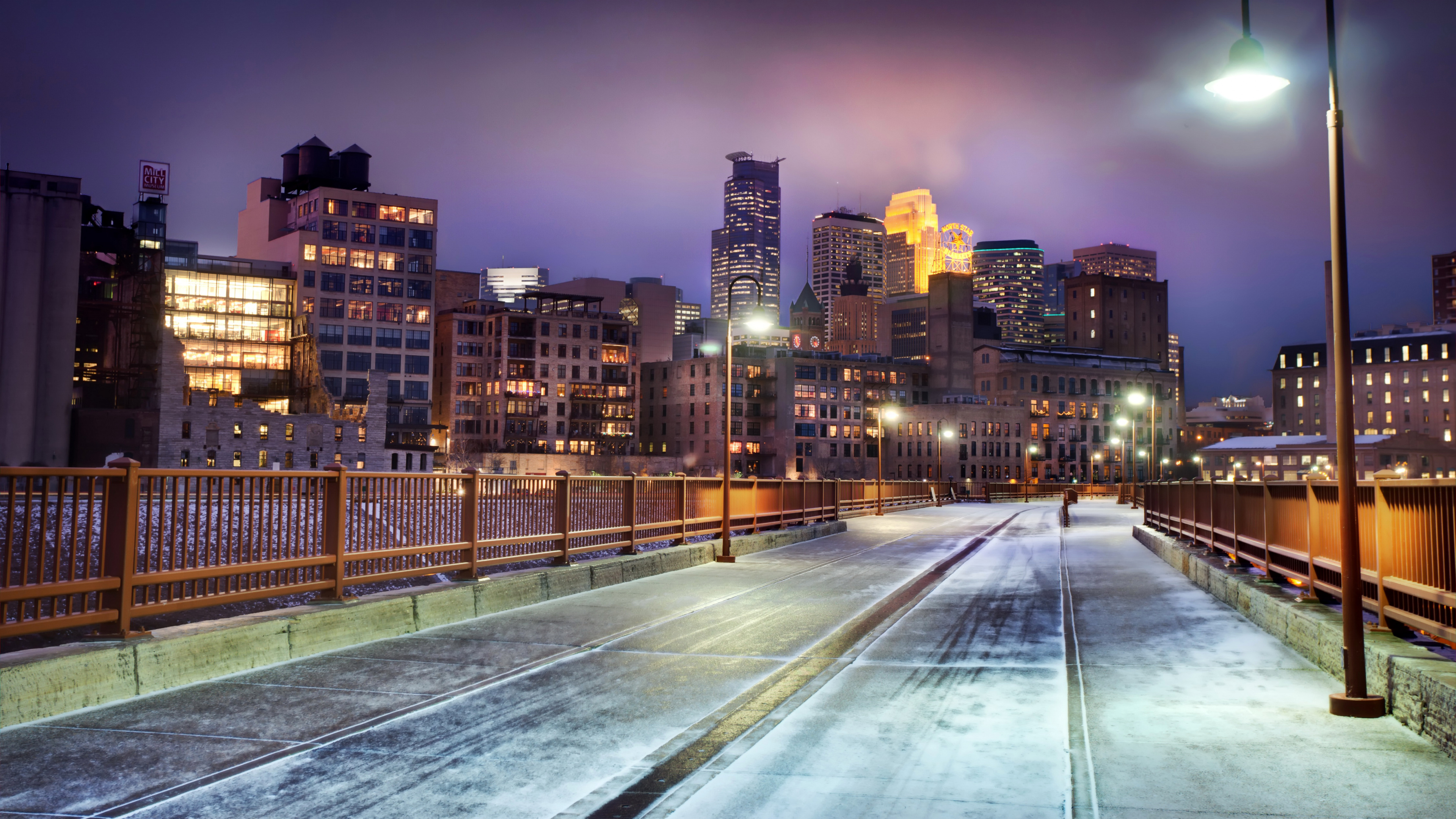 Skyline Der Stadt Bei Nacht Night. Wallpaper in 3840x2160 Resolution