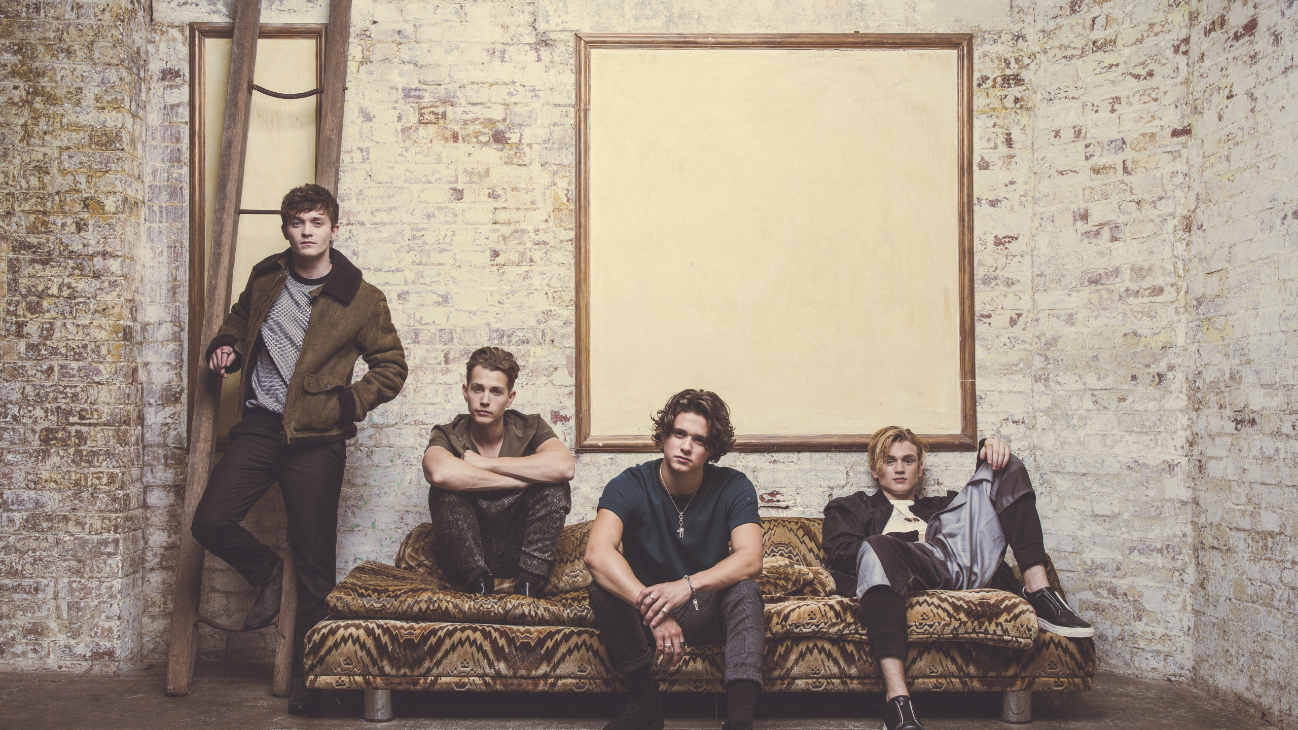 鞋面之旅2017, 音乐会, 家具, 绅士, 艺术 壁纸 2560x1440 允许