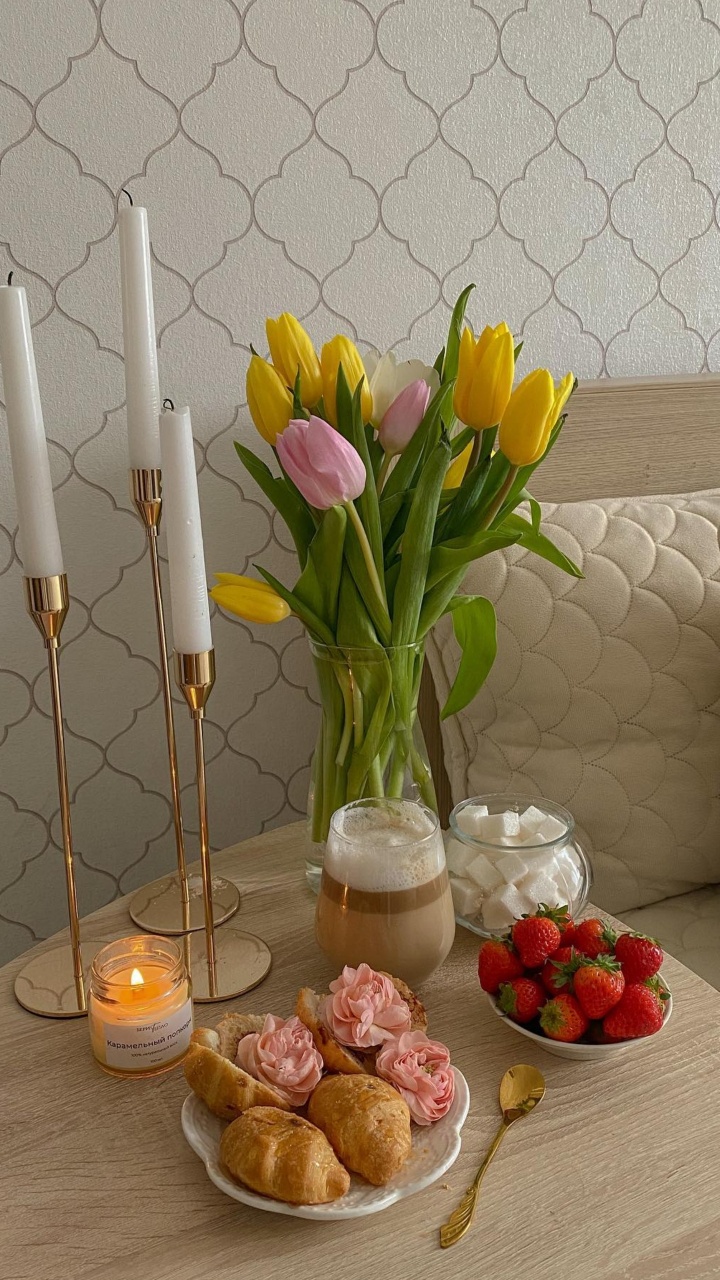 Natürliche Lebensmittel, Tabelle, Kerze, Vase, Becher. Wallpaper in 720x1280 Resolution