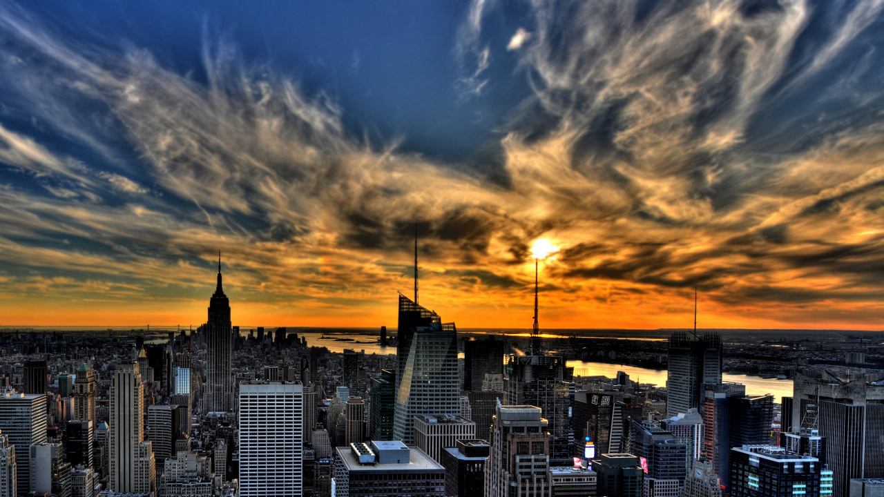 City With High Rise Buildings Under Blue Sky During Sunset. Wallpaper in 1280x720 Resolution