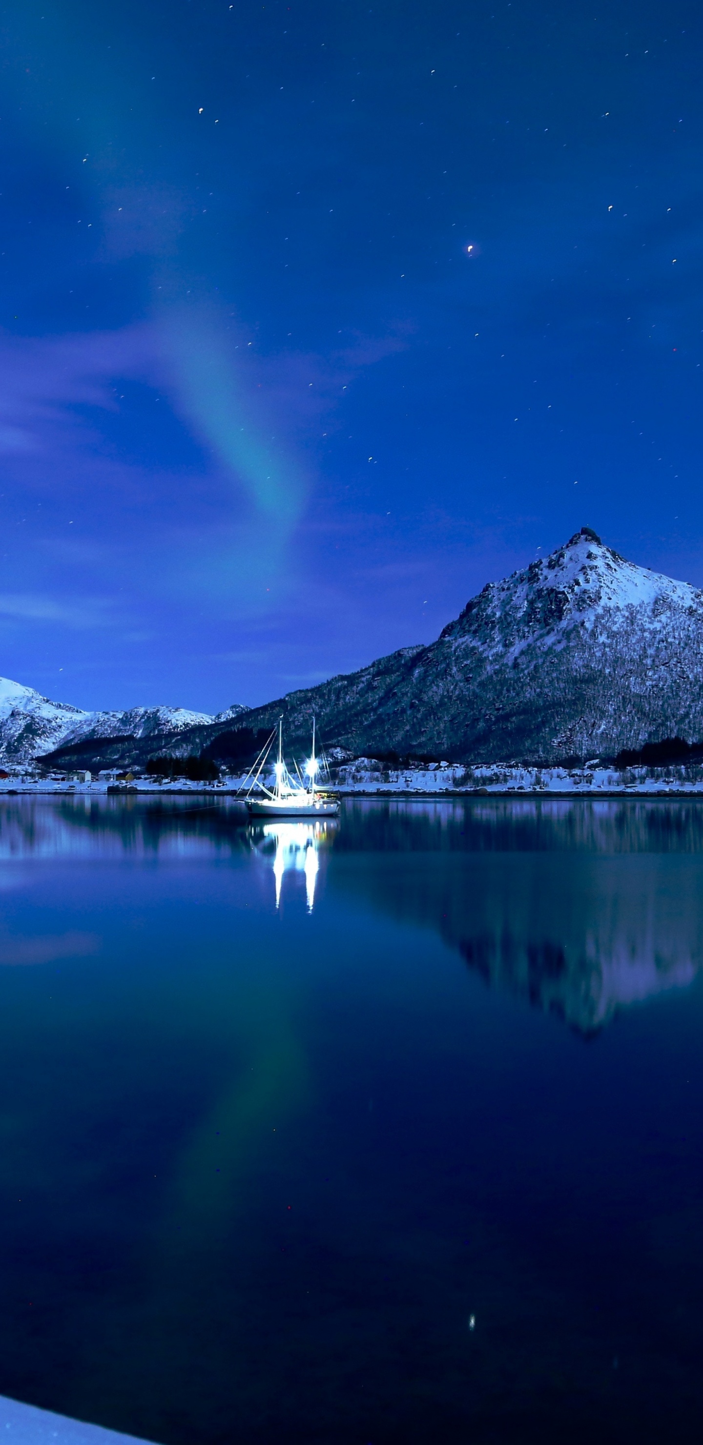 Naturaleza, Azul, Reflexión, Montaña, Nieve. Wallpaper in 1440x2960 Resolution