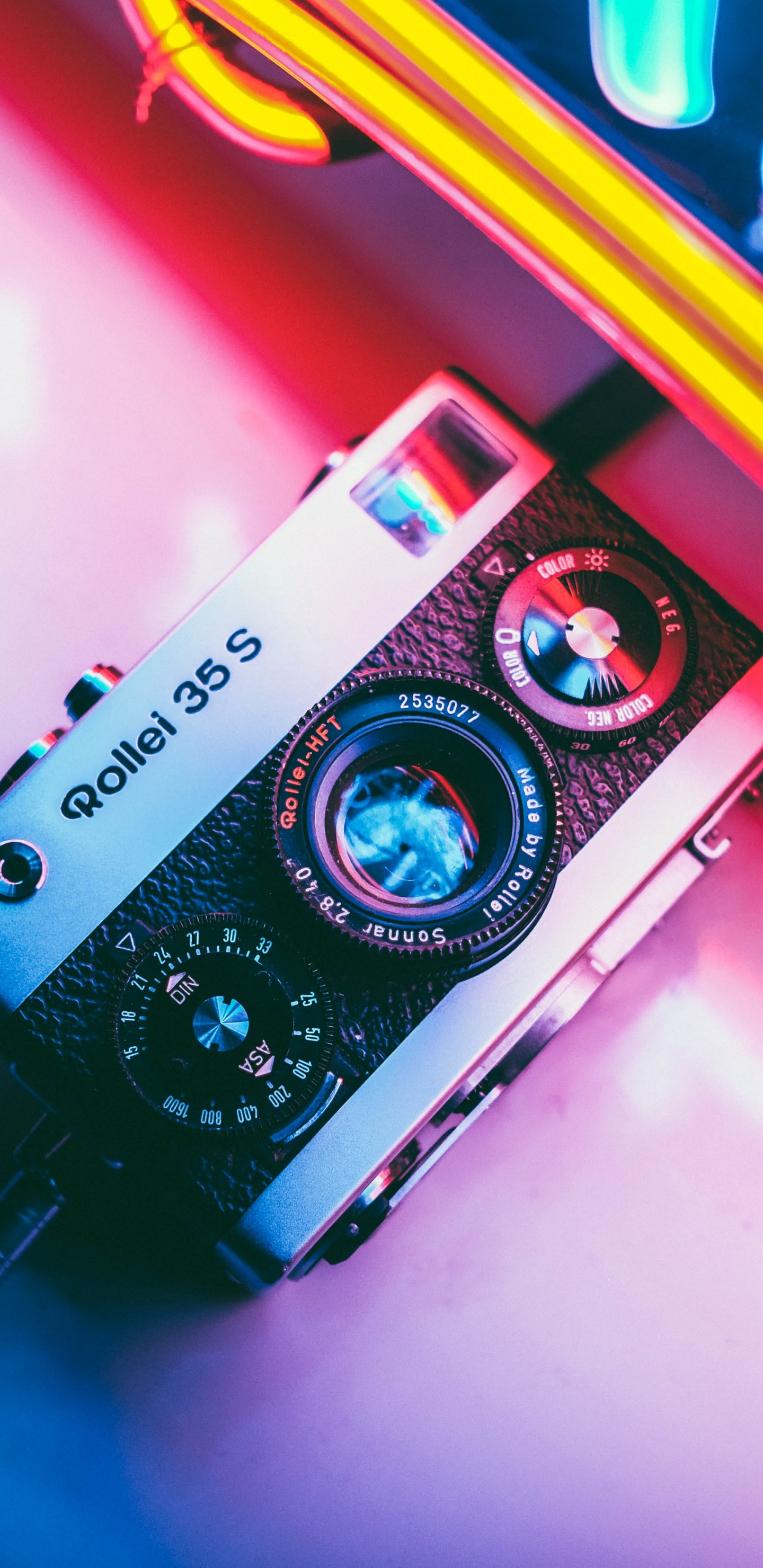 电子, 光, 电子设备, 电蓝色的, 音频设备 壁纸 1440x2960 允许