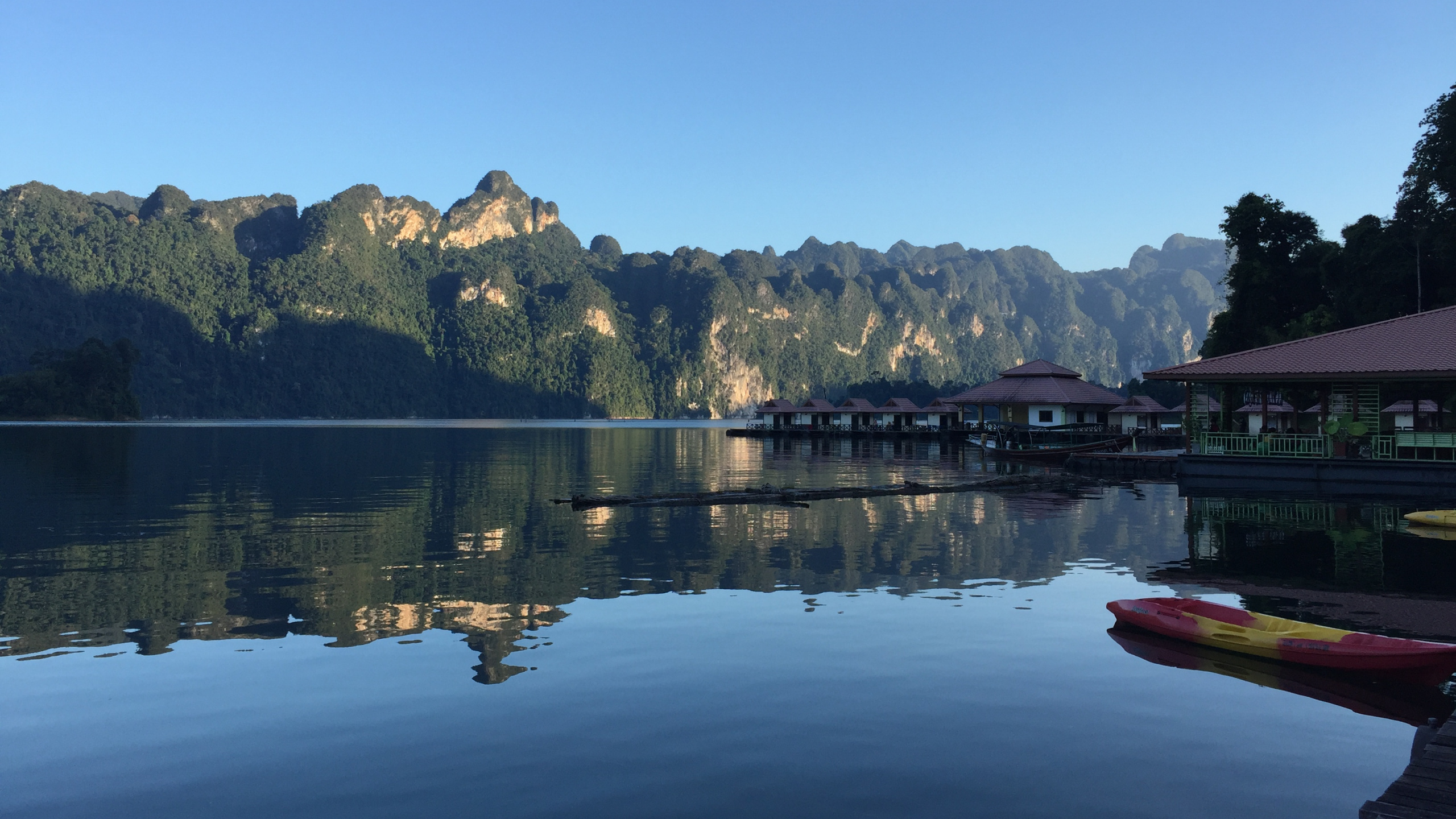 Reflection, Body of Water, Water Resources, Natural Landscape, Waterway. Wallpaper in 2560x1440 Resolution