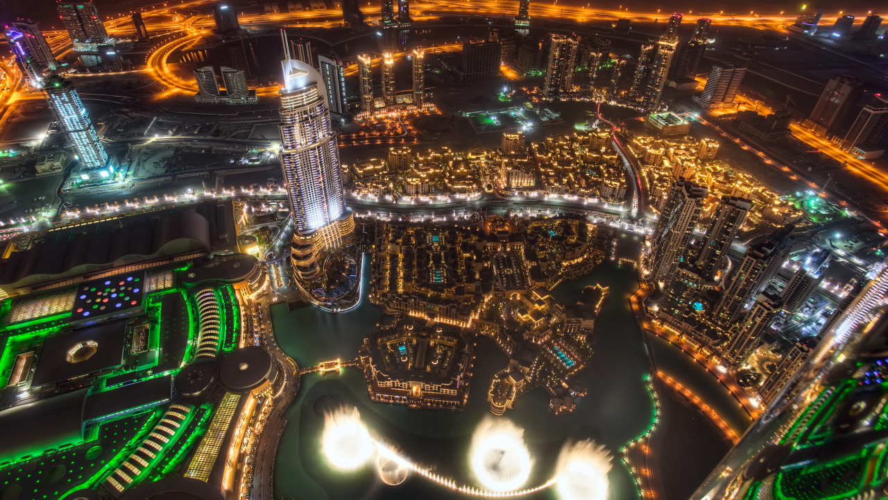 Vue Aérienne de la Ville Pendant la Nuit. Wallpaper in 1280x720 Resolution