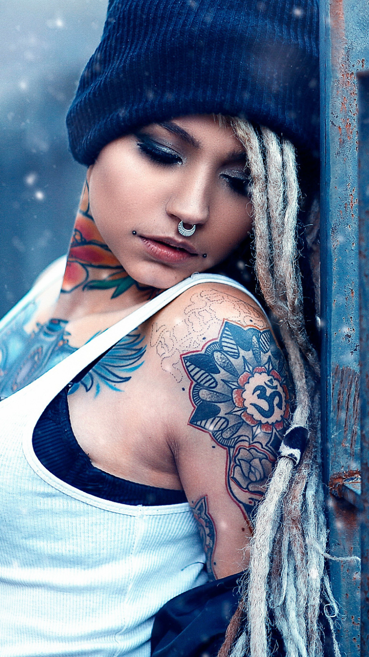 Cabello, Azul, Belleza, Cool, Piel. Wallpaper in 750x1334 Resolution