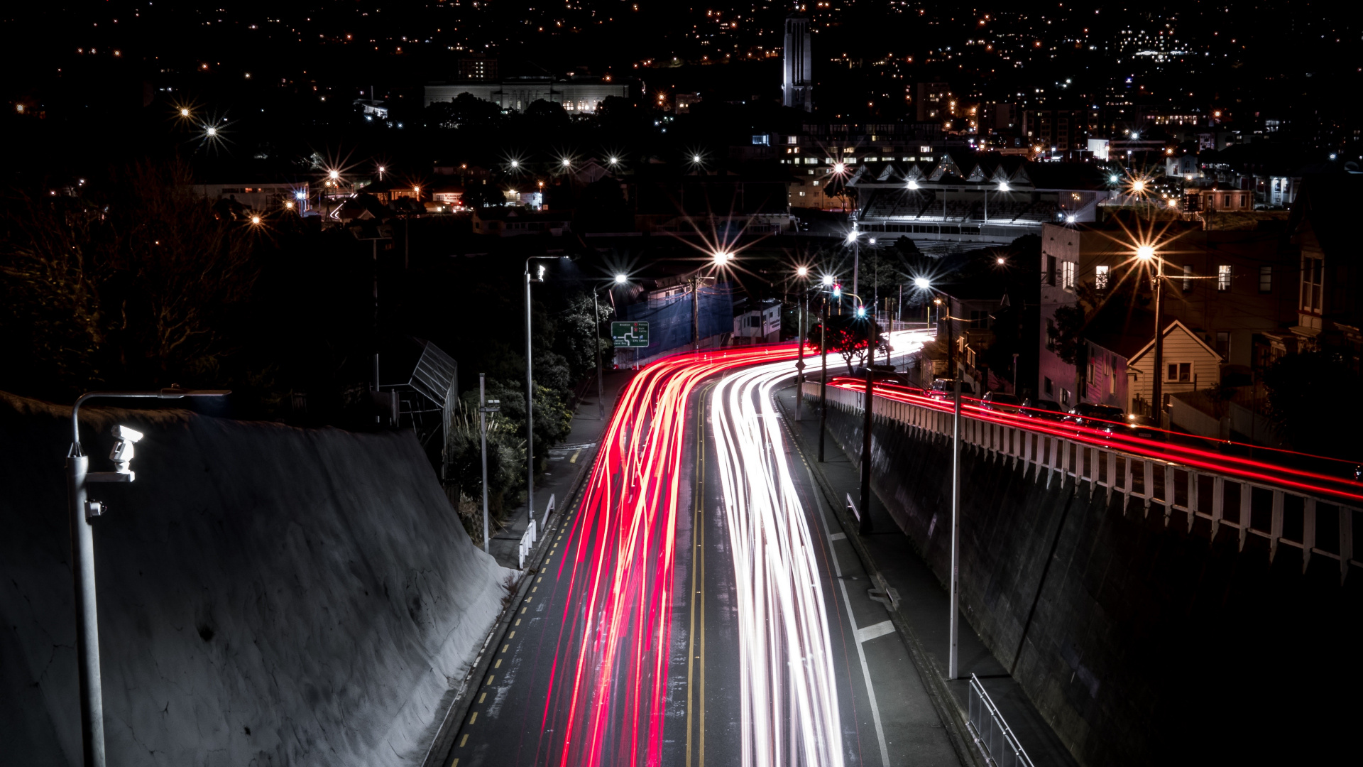 Photographie en Accéléré de Voitures Sur la Route Pendant la Nuit. Wallpaper in 1920x1080 Resolution