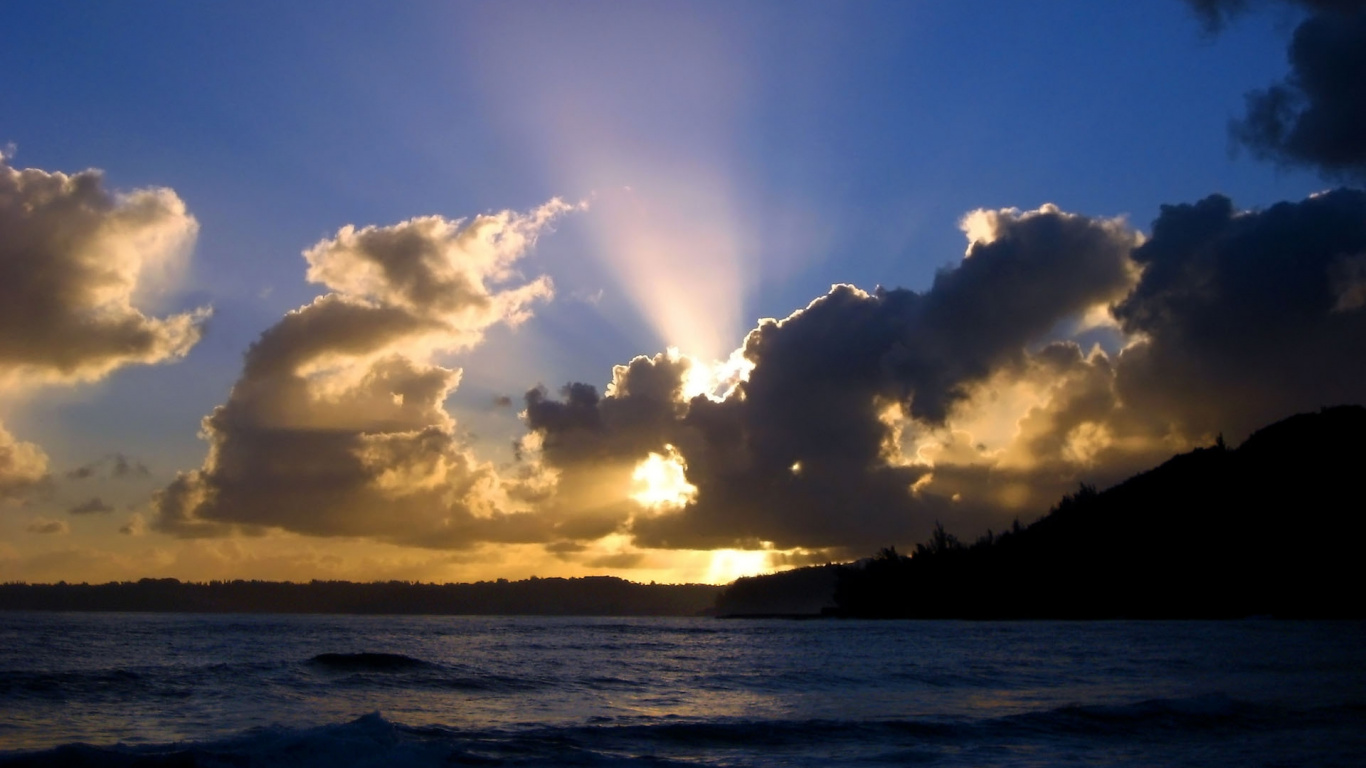 Body of Water Under Cloudy Sky During Daytime. Wallpaper in 1366x768 Resolution