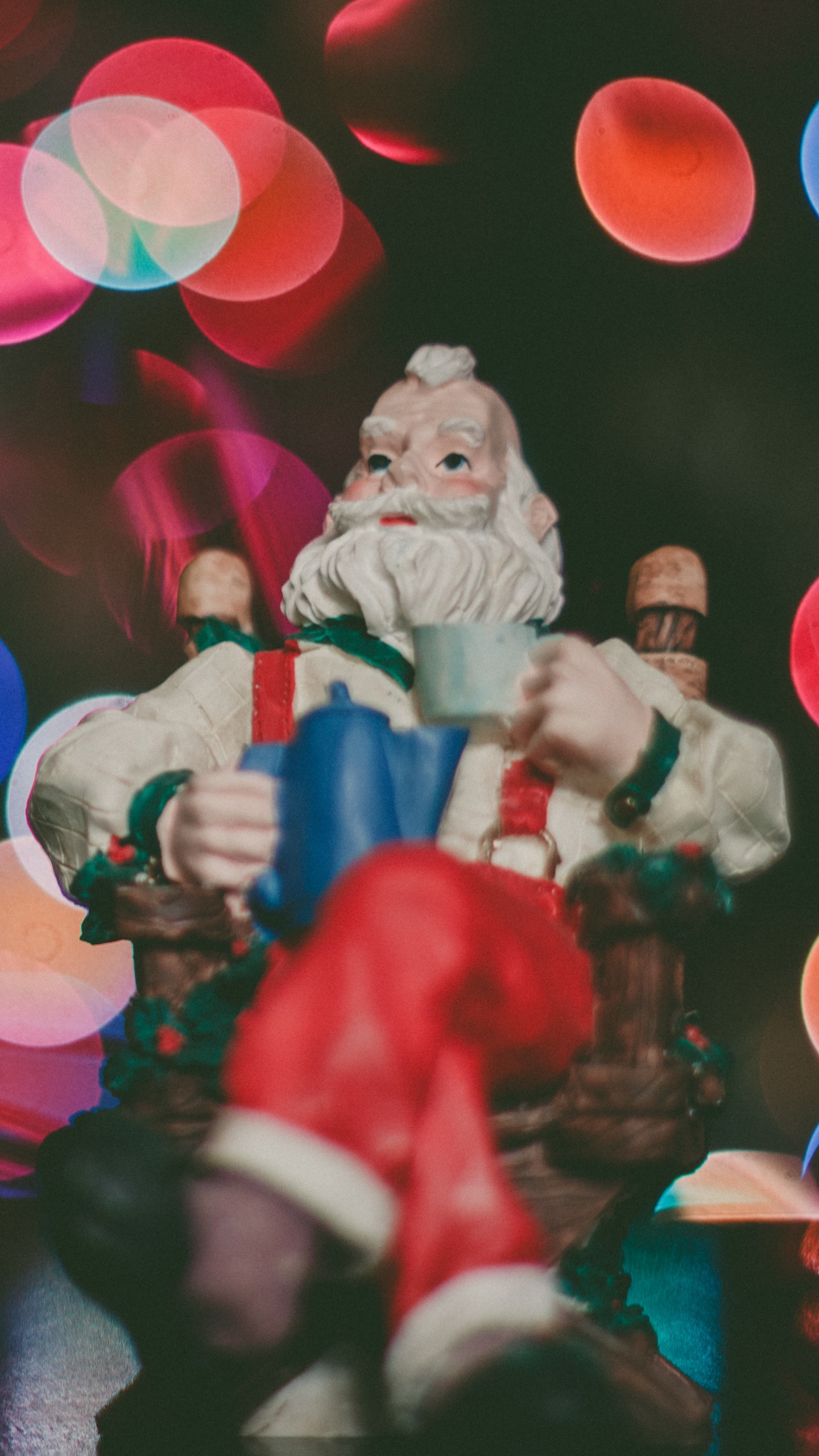 Le Jour De Noël, Santa Claus, Red, Lumière, Éclairage. Wallpaper in 1440x2560 Resolution