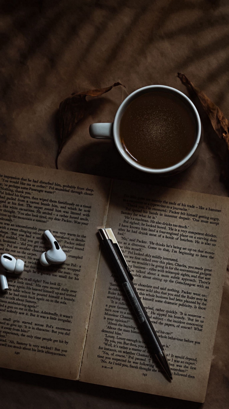 Buch, Brown, Tafelgeschirr, Drinkware, Kaffeetasse. Wallpaper in 750x1334 Resolution