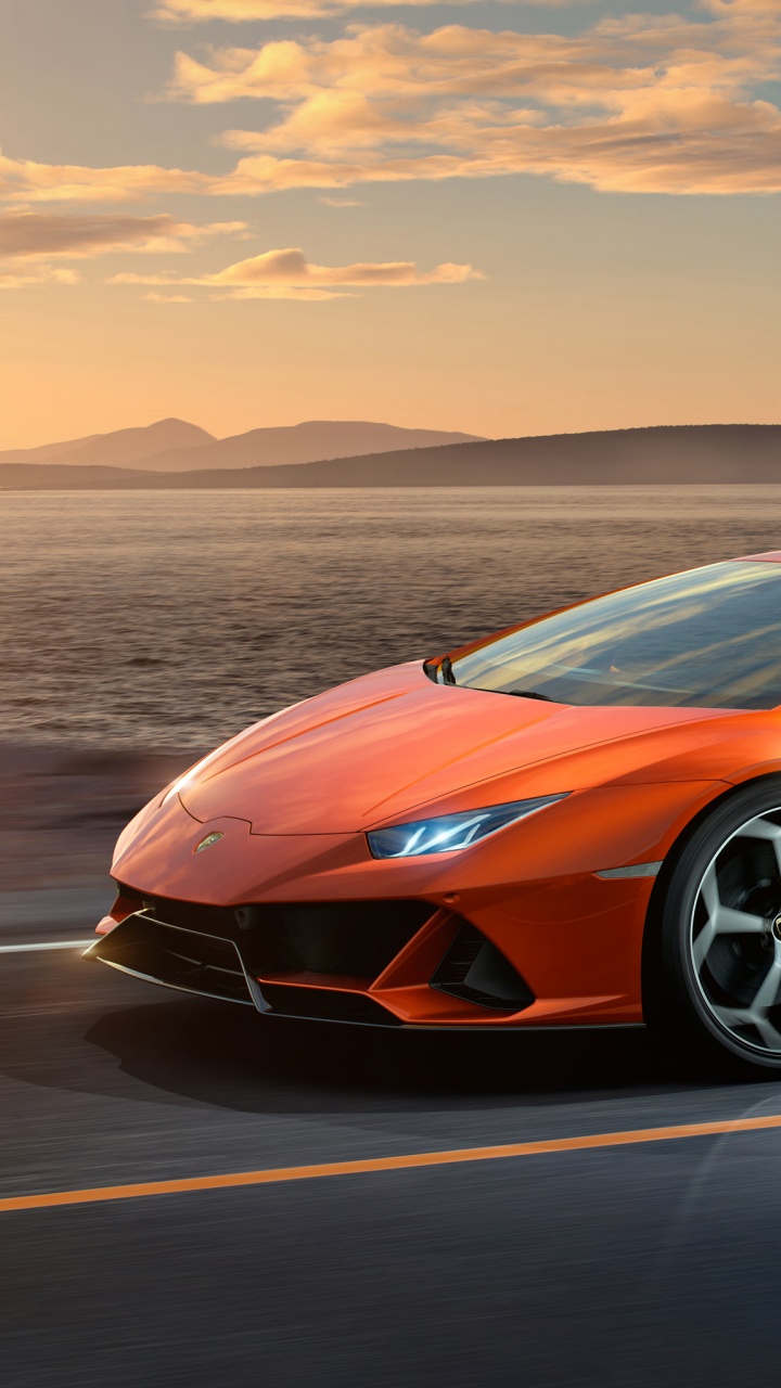 Ferrari 458 Italia Rojo en la Carretera Durante el Día. Wallpaper in 720x1280 Resolution