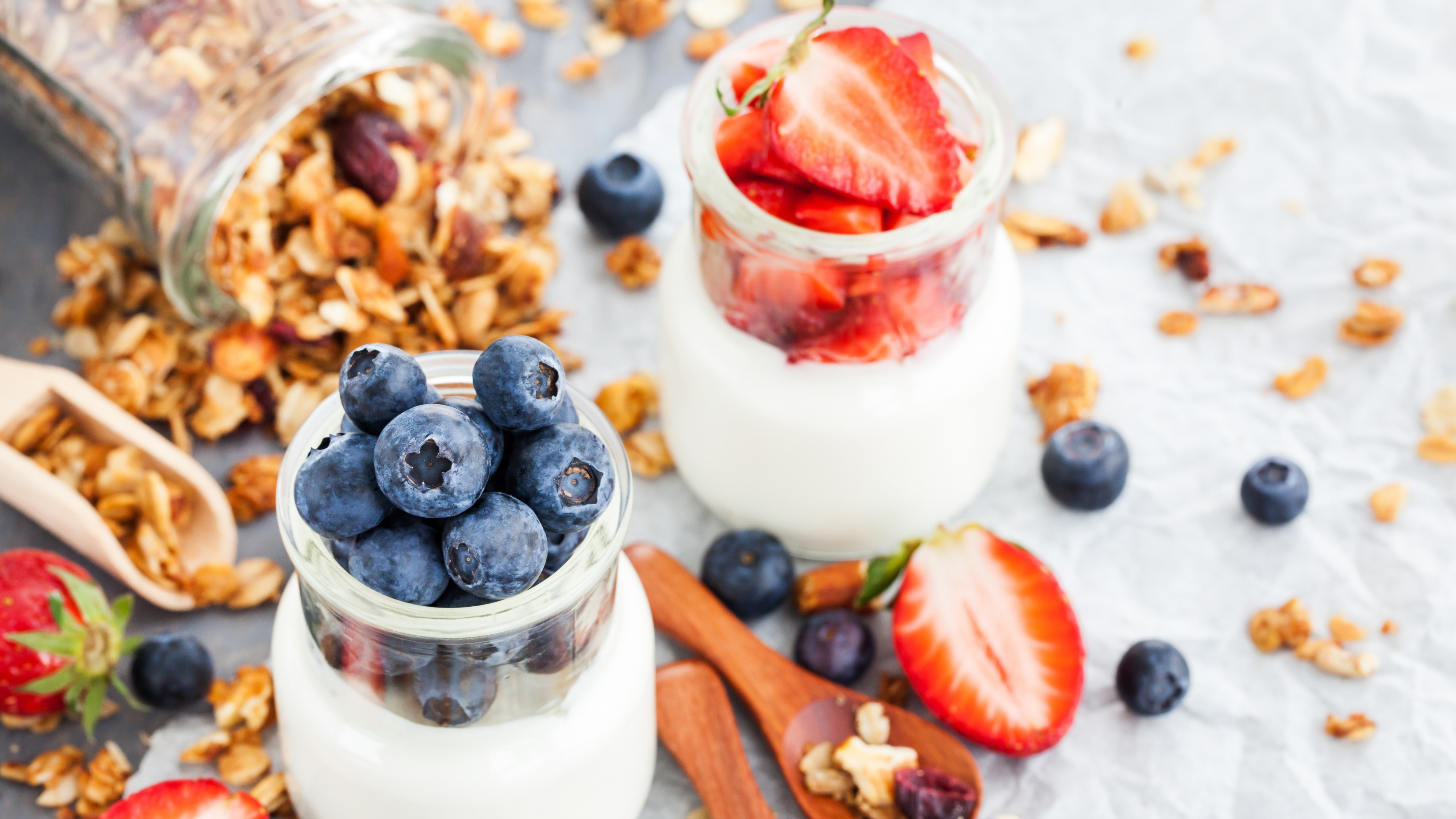 White Cream With Red and Blue Berries on Top. Wallpaper in 3840x2160 Resolution