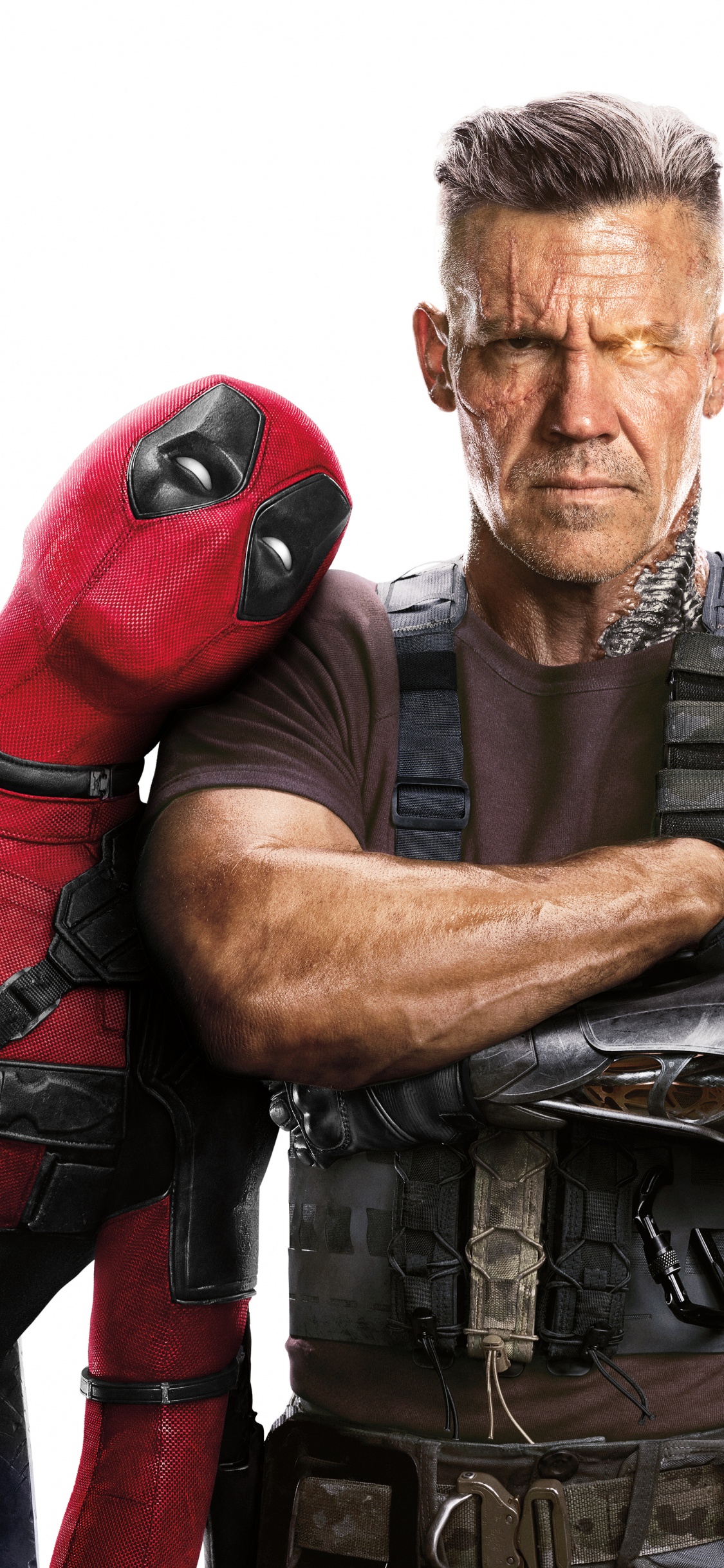 Hombre Con Chaleco de Cuero Marrón Junto a Una Mujer Con Máscara Roja. Wallpaper in 1125x2436 Resolution