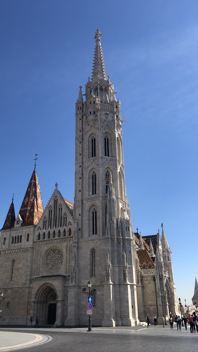 Budapest, Matthiaskirche, Architektur, Turmspitze, Fassade. Wallpaper in 750x1334 Resolution