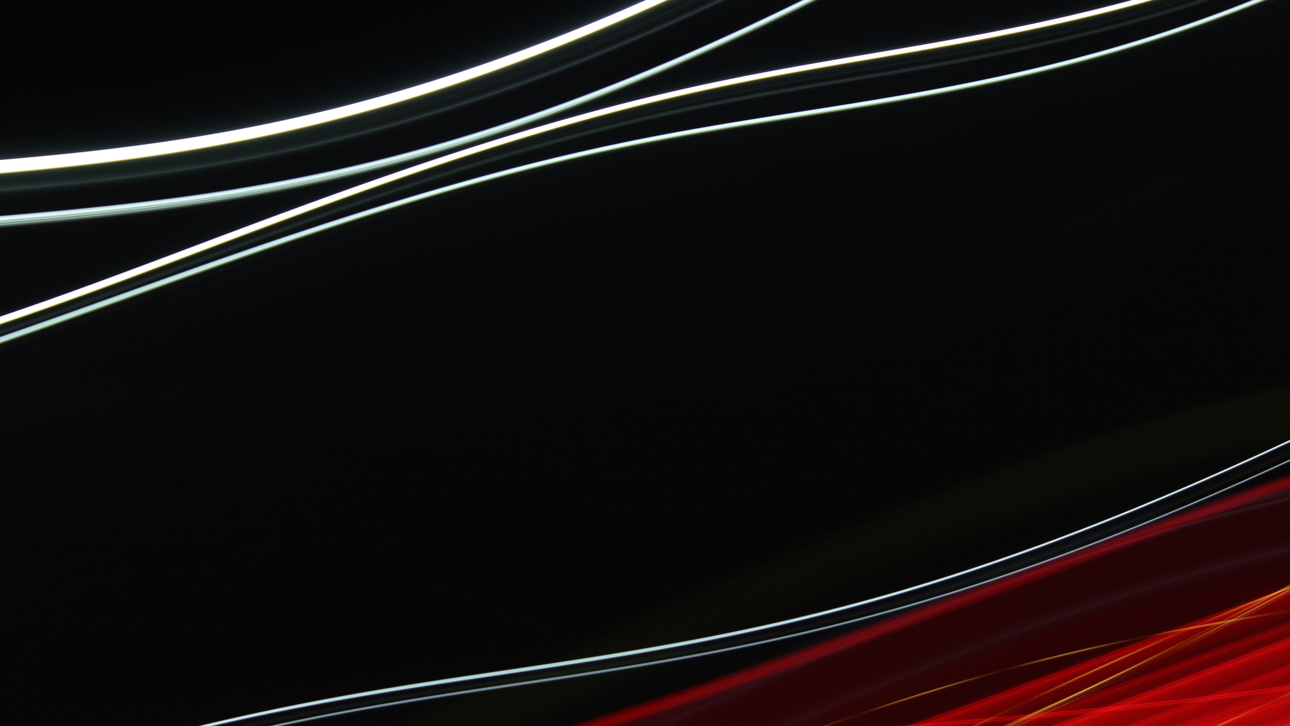 Rote Und Weiße Lichtstreifen. Wallpaper in 2560x1440 Resolution