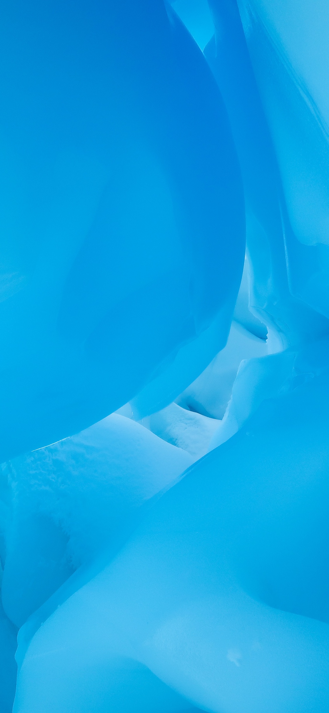 Blau, Aqua, Eishöhle, Wasser, Türkis. Wallpaper in 1125x2436 Resolution