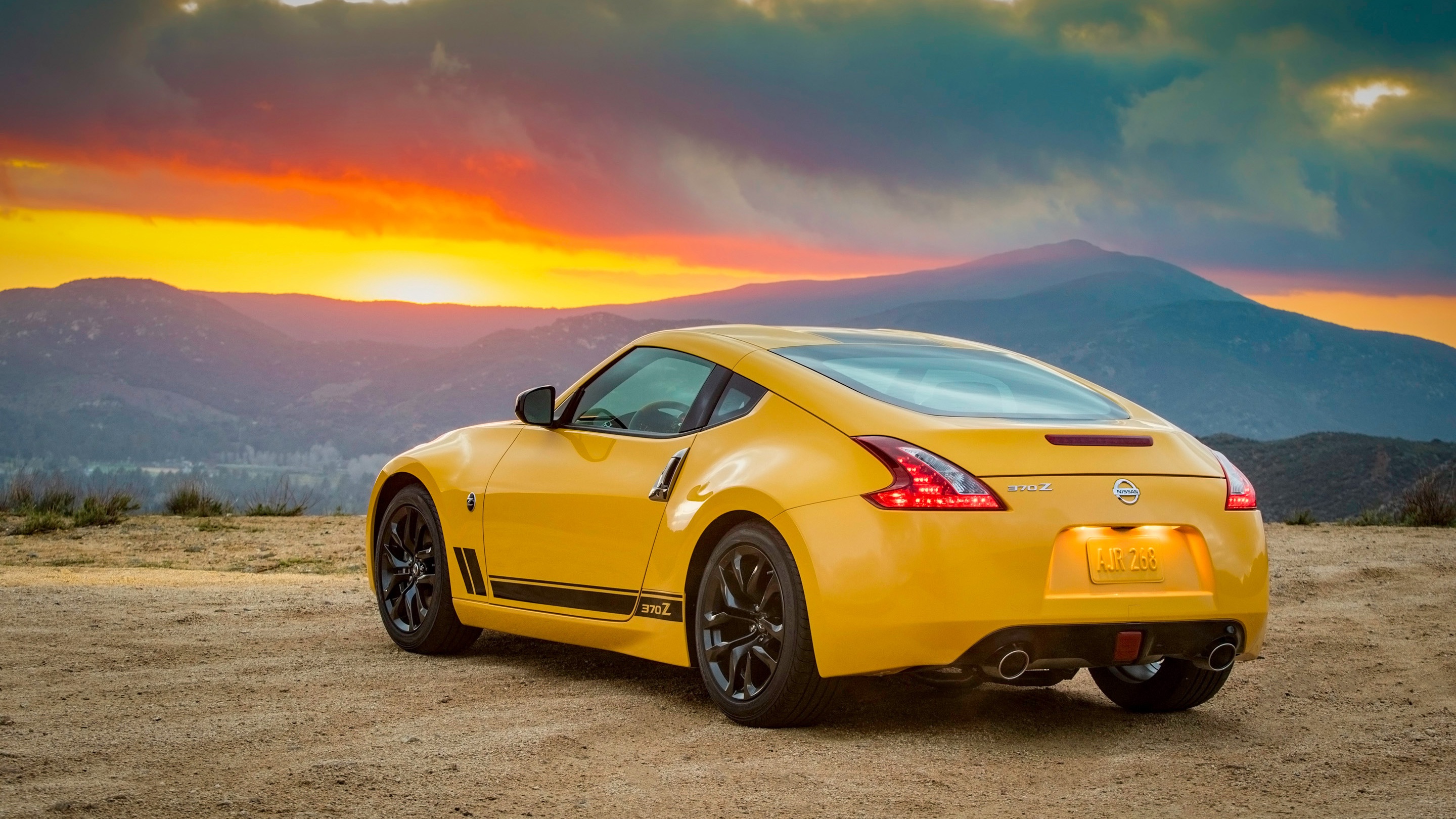 nissan 370z desktop wallpaper