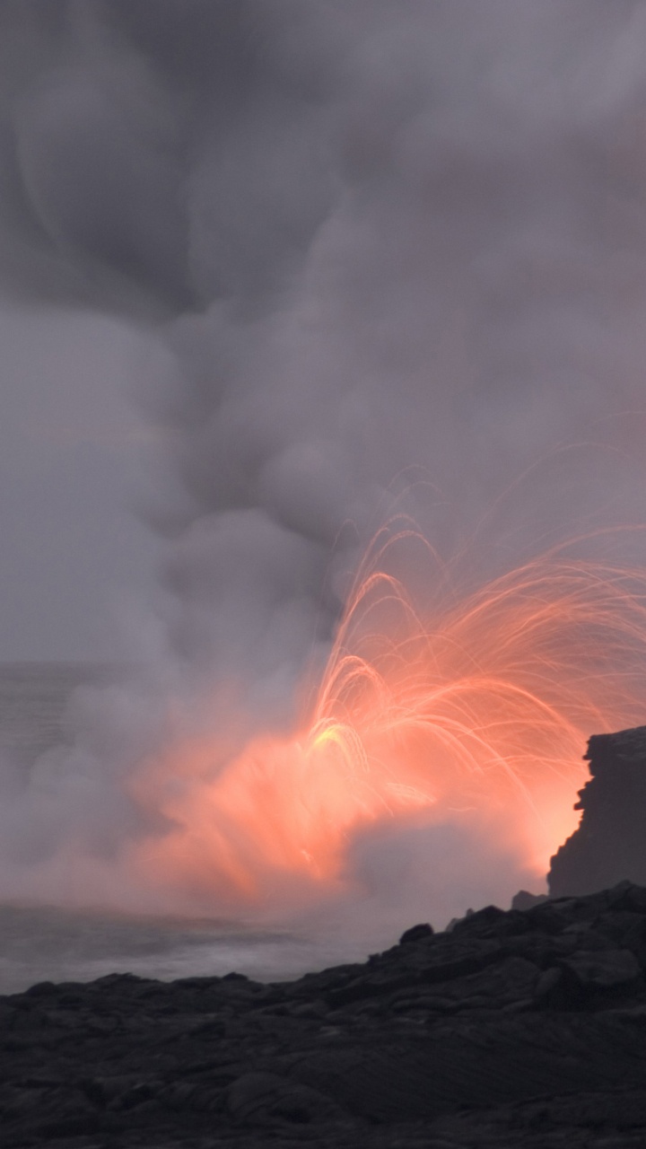 Time Lapse Photography of Orange Light. Wallpaper in 720x1280 Resolution