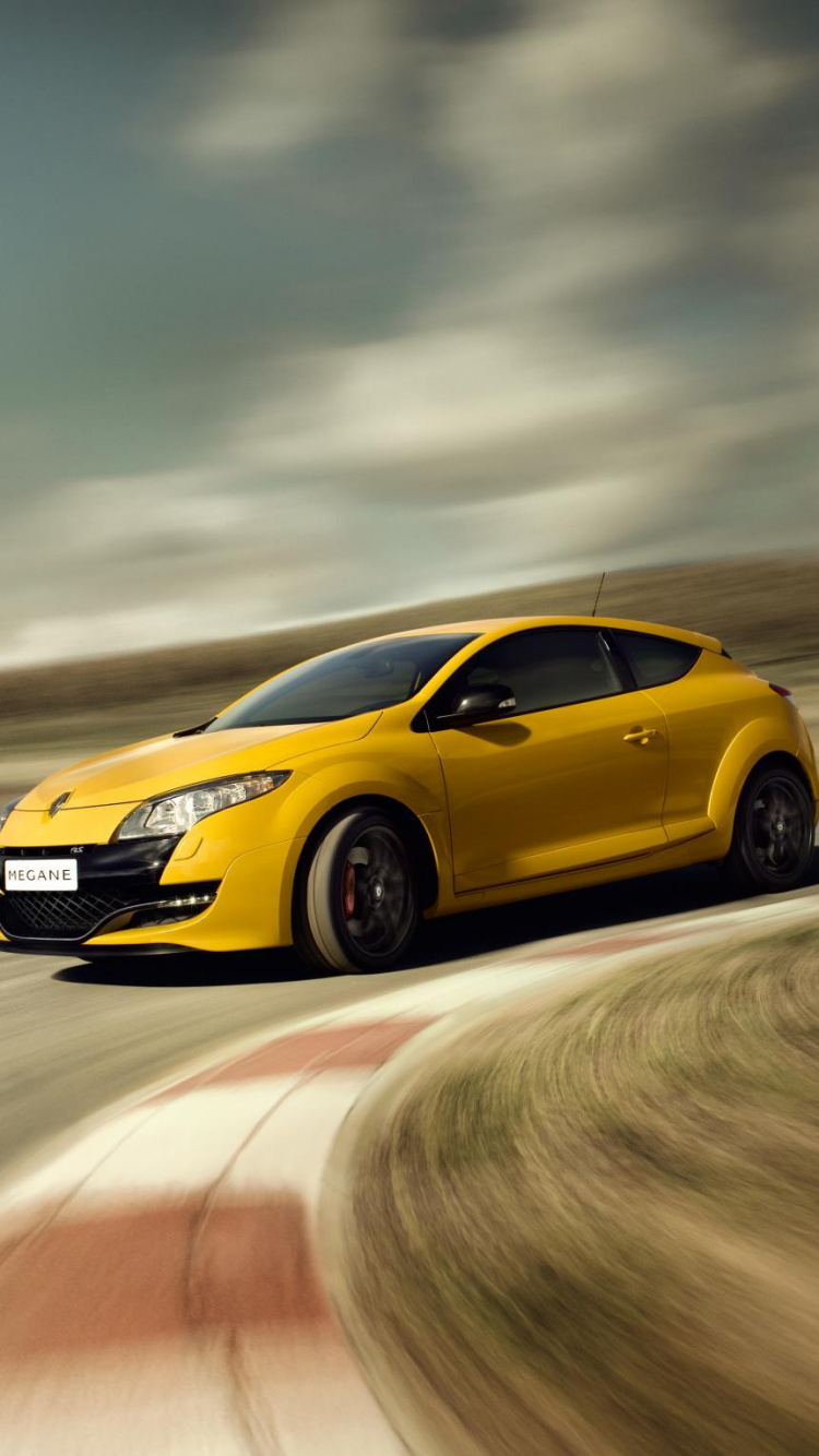 Gelber Porsche 911 Unterwegs. Wallpaper in 750x1334 Resolution