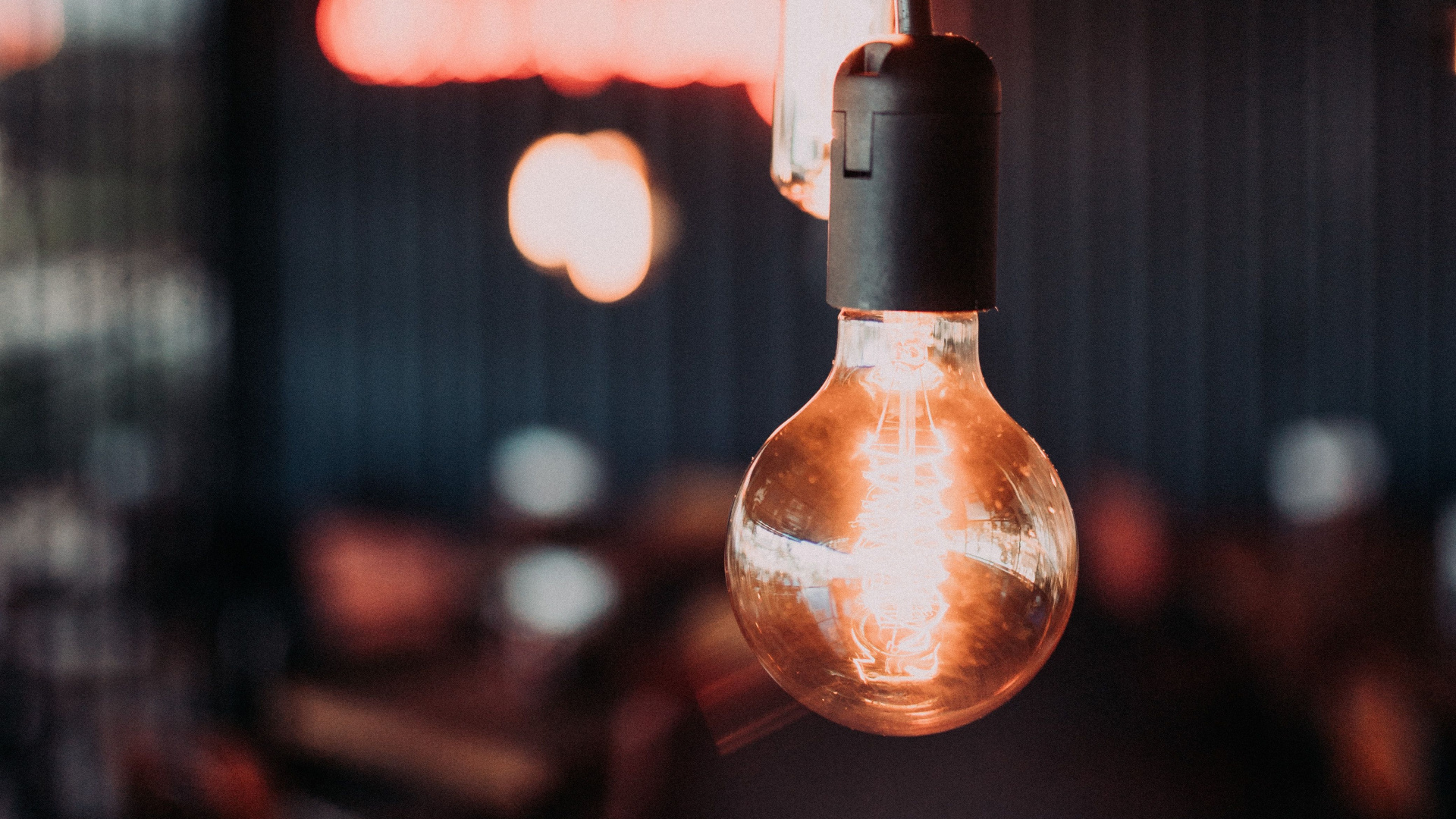 Brown Light Bulb in Tilt Shift Lens. Wallpaper in 1920x1080 Resolution