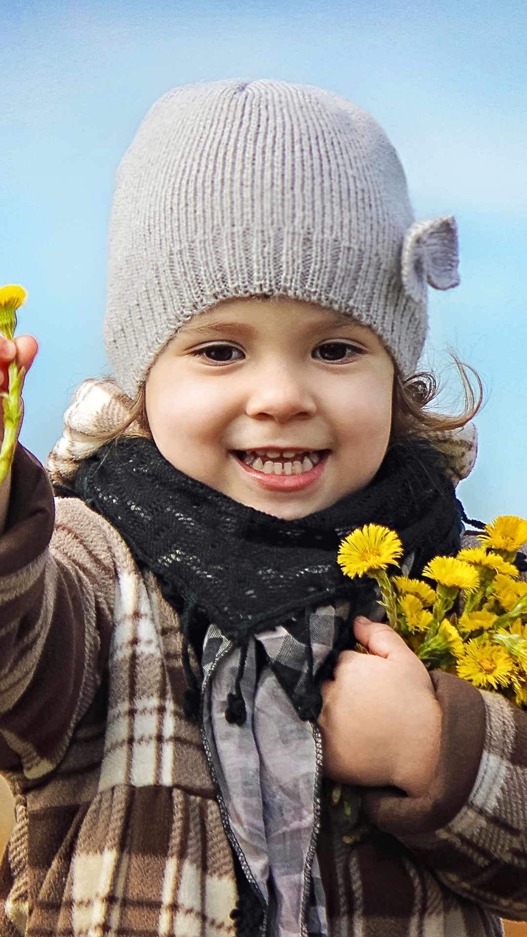 Enfant, Sourire, Casquette en Tricot, Amusement, Coiffures. Wallpaper in 1080x1920 Resolution