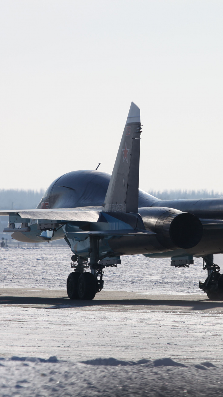 Gray Fighter Jet on Gray Concrete Ground During Daytime. Wallpaper in 750x1334 Resolution
