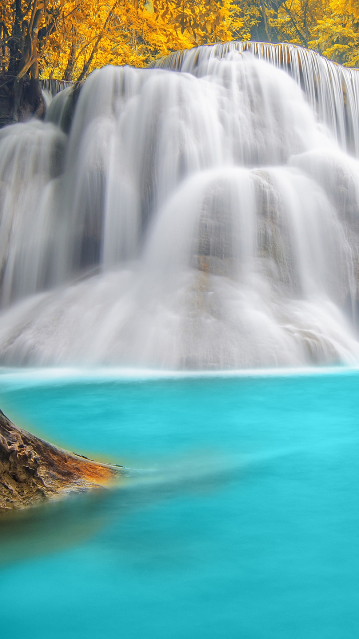 Water Falls on Brown Rock. Wallpaper in 720x1280 Resolution