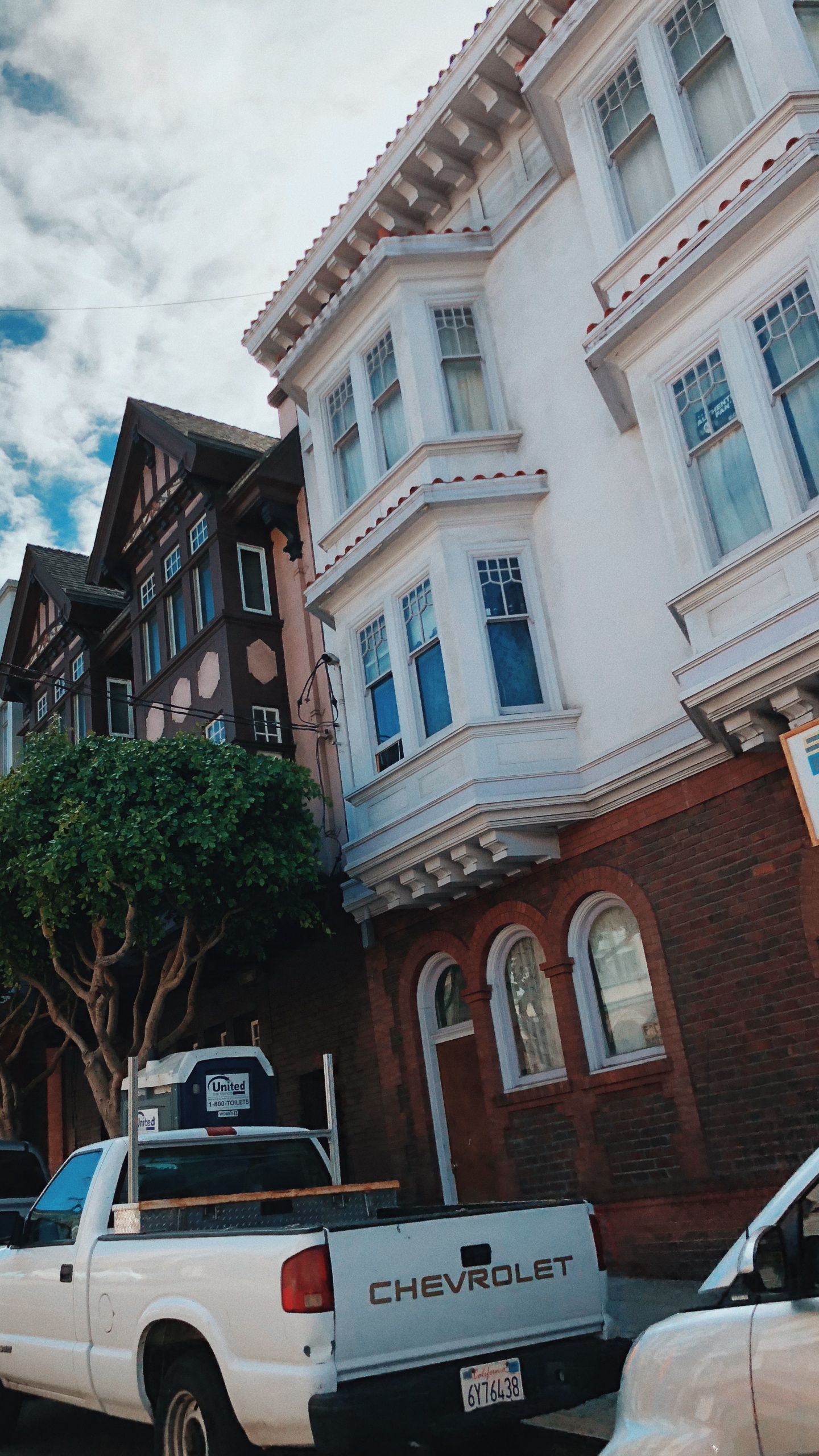 Voiture de Famille, Roi, Fenêtre, Voiture Compacte, Voiture de Taille Moyenne. Wallpaper in 1440x2560 Resolution