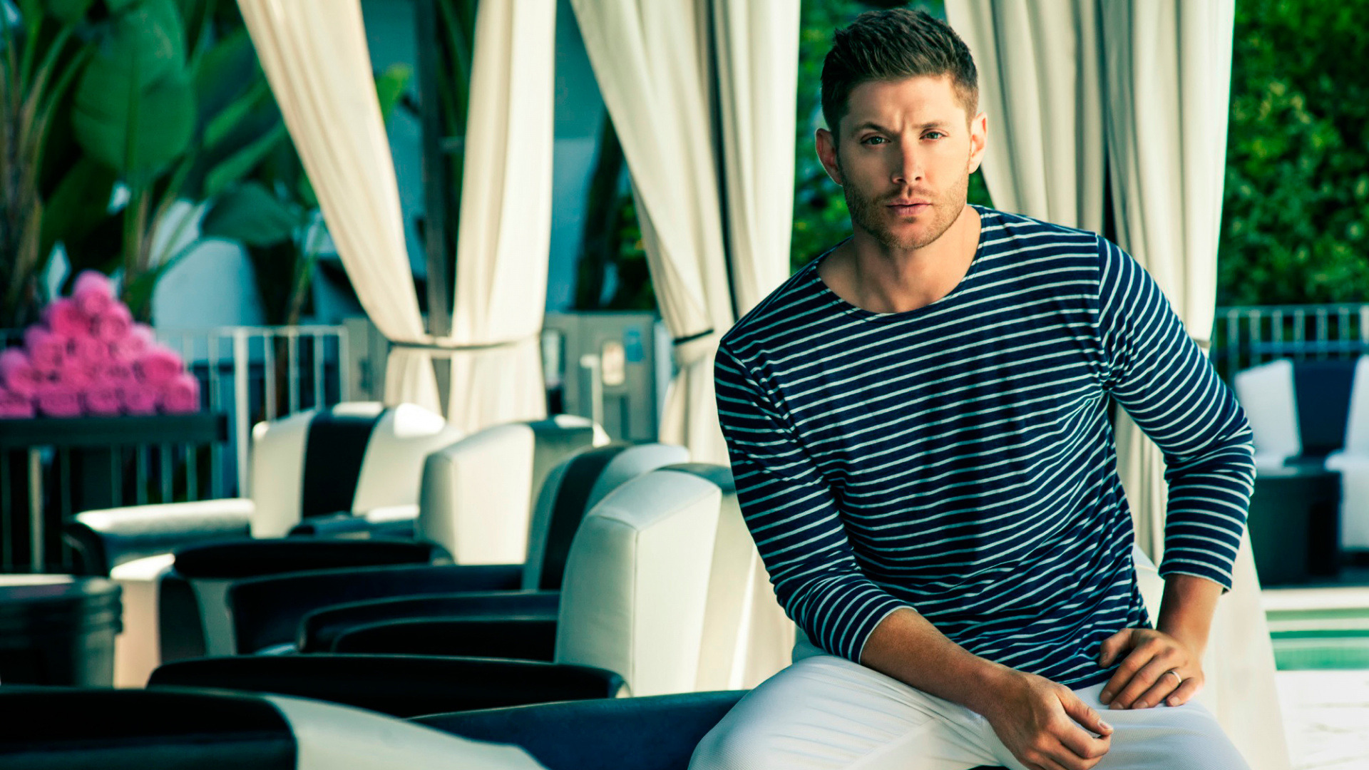 Jensen Ackles, Dean Winchester, Supernatural, Shoulder, Sitting. Wallpaper in 1920x1080 Resolution