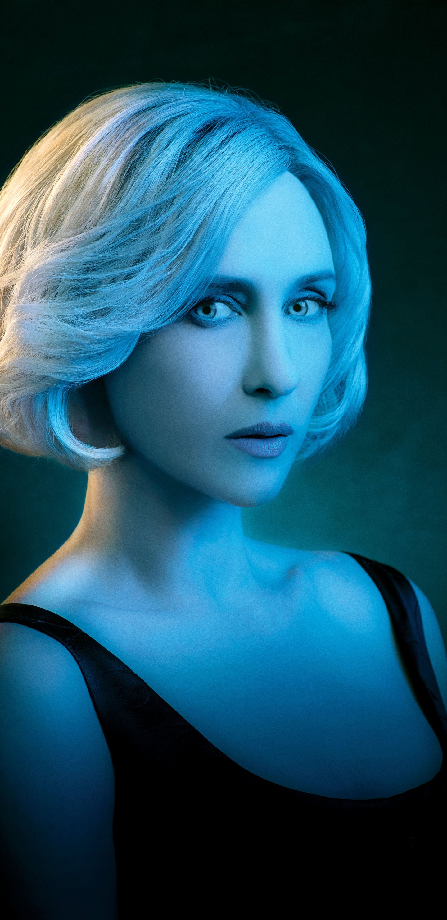 Frau im Schwarzen Tanktop. Wallpaper in 1440x2960 Resolution