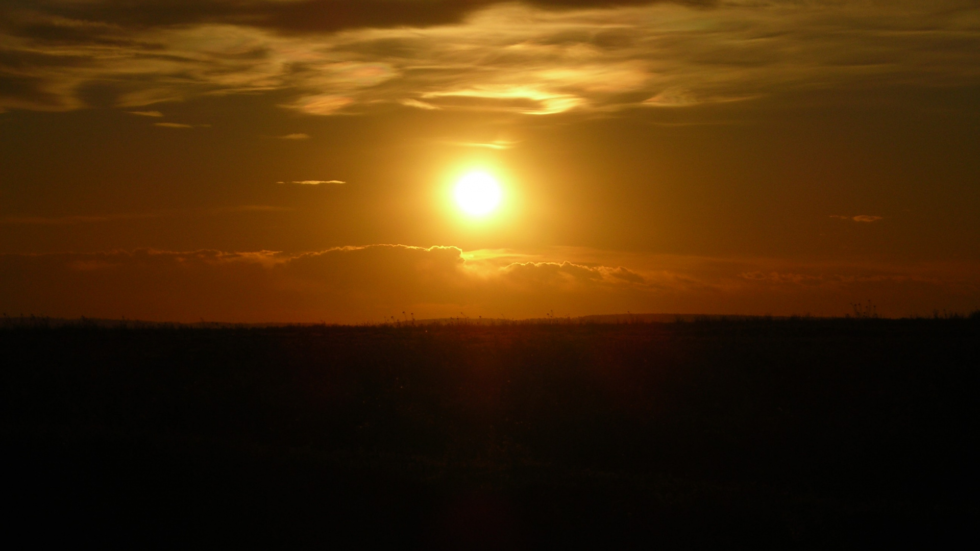 Sonnenuntergang Über Dem Horizont. Wallpaper in 1920x1080 Resolution