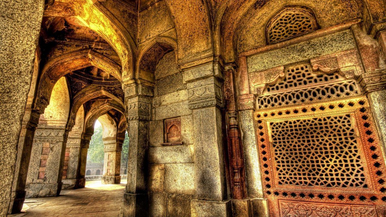 Braunes Und Graues Betongebäude. Wallpaper in 1280x720 Resolution