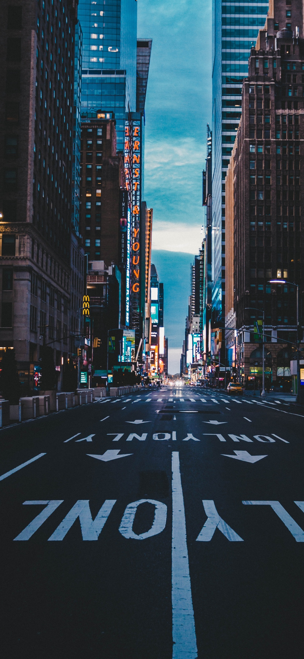 New York, New Yorker Straße, Street, Manhattan, Gebäude. Wallpaper in 1242x2688 Resolution