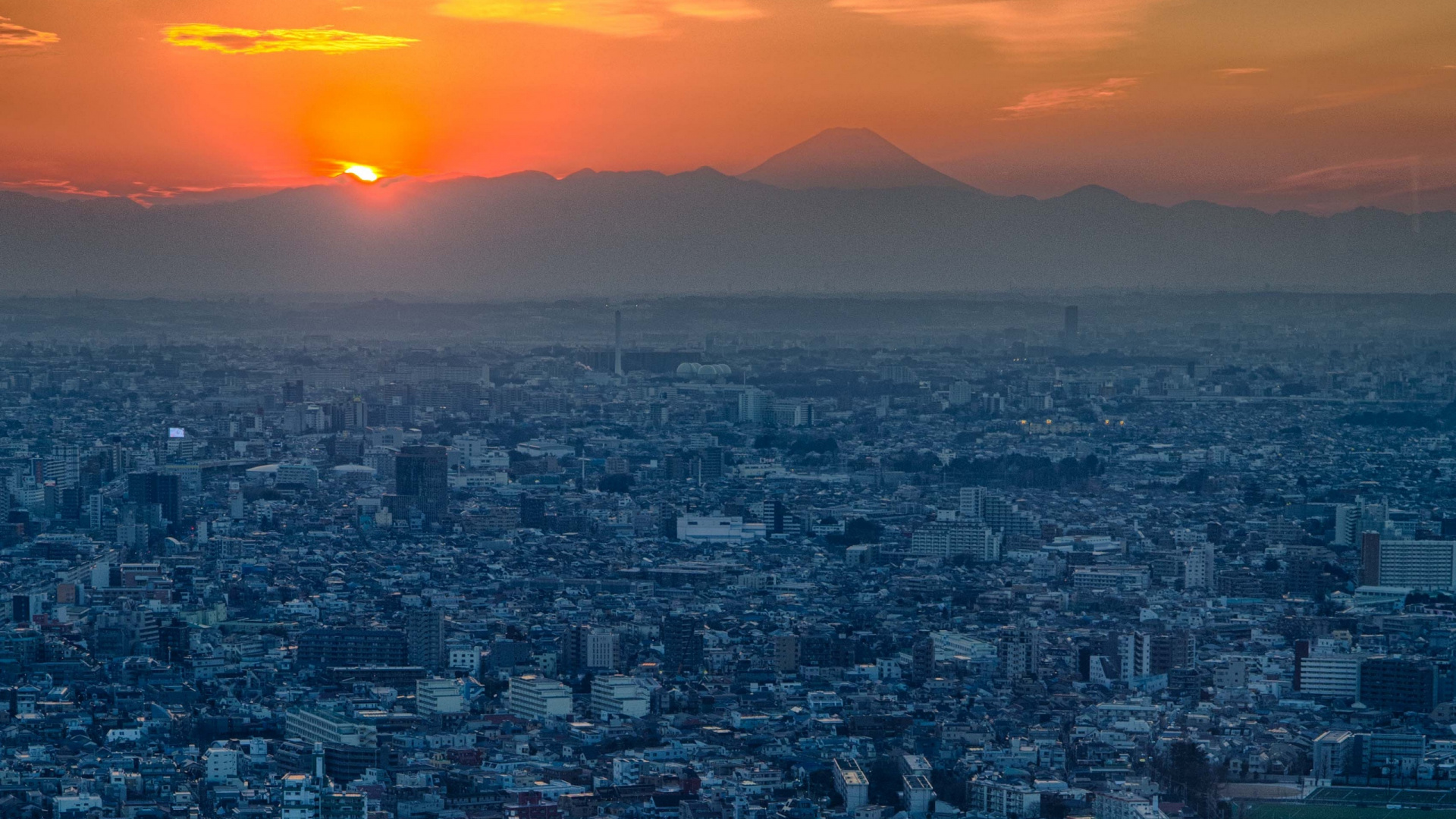 City Skyline During Golden Hour. Wallpaper in 1920x1080 Resolution