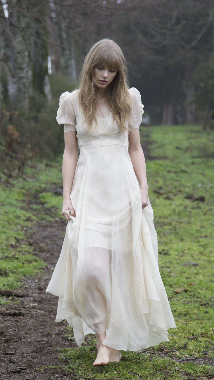 微软公司, Taylor Swift, 人们在自然界, 衣服, 自然环境 壁纸 750x1334 允许