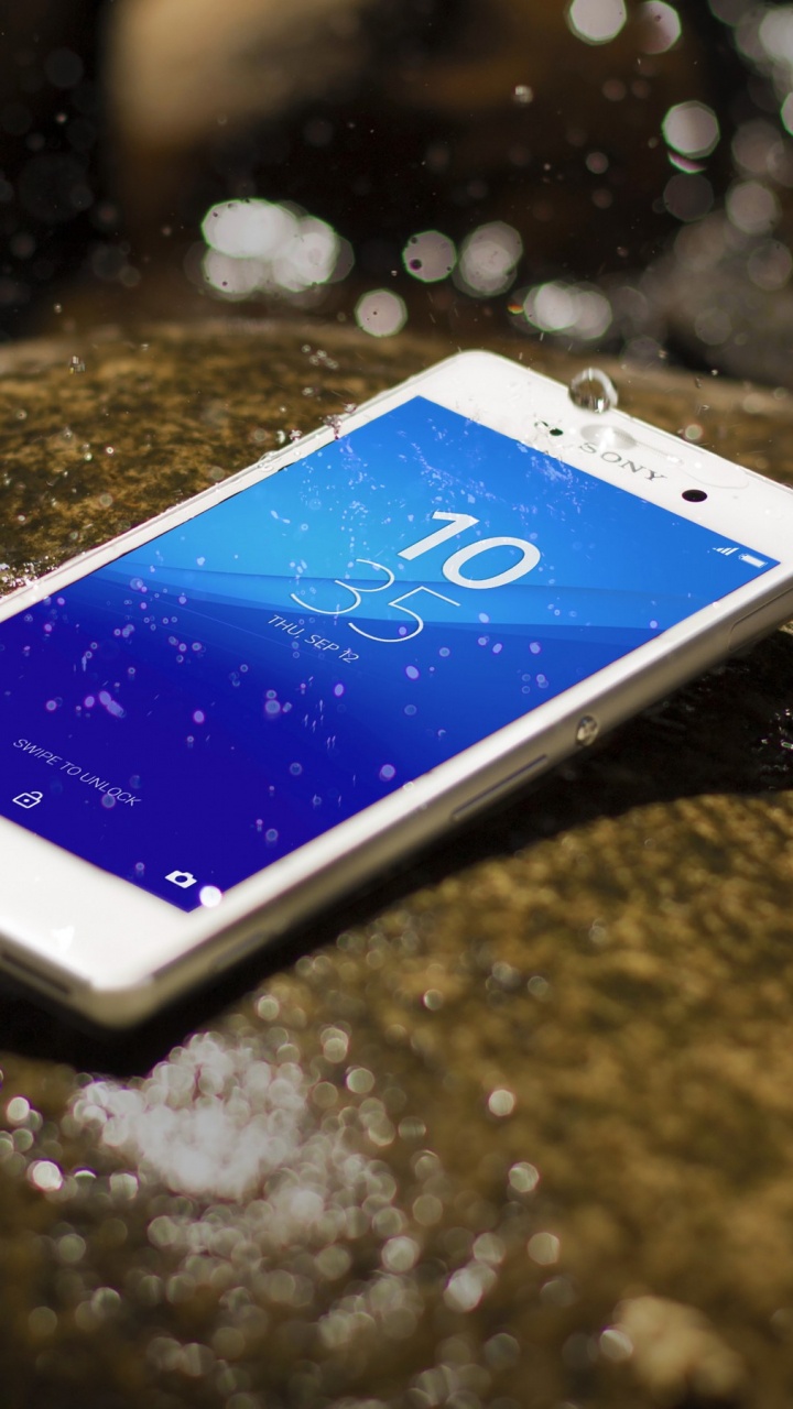 White and Blue Playing Card on Black and Gray Marble Table. Wallpaper in 720x1280 Resolution