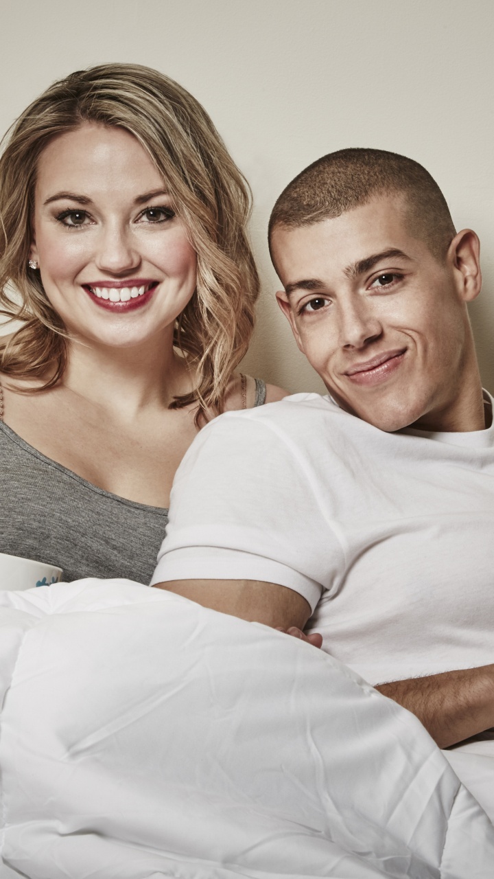 Man in White Crew Neck T-shirt Beside Woman in Gray Tank Top. Wallpaper in 720x1280 Resolution