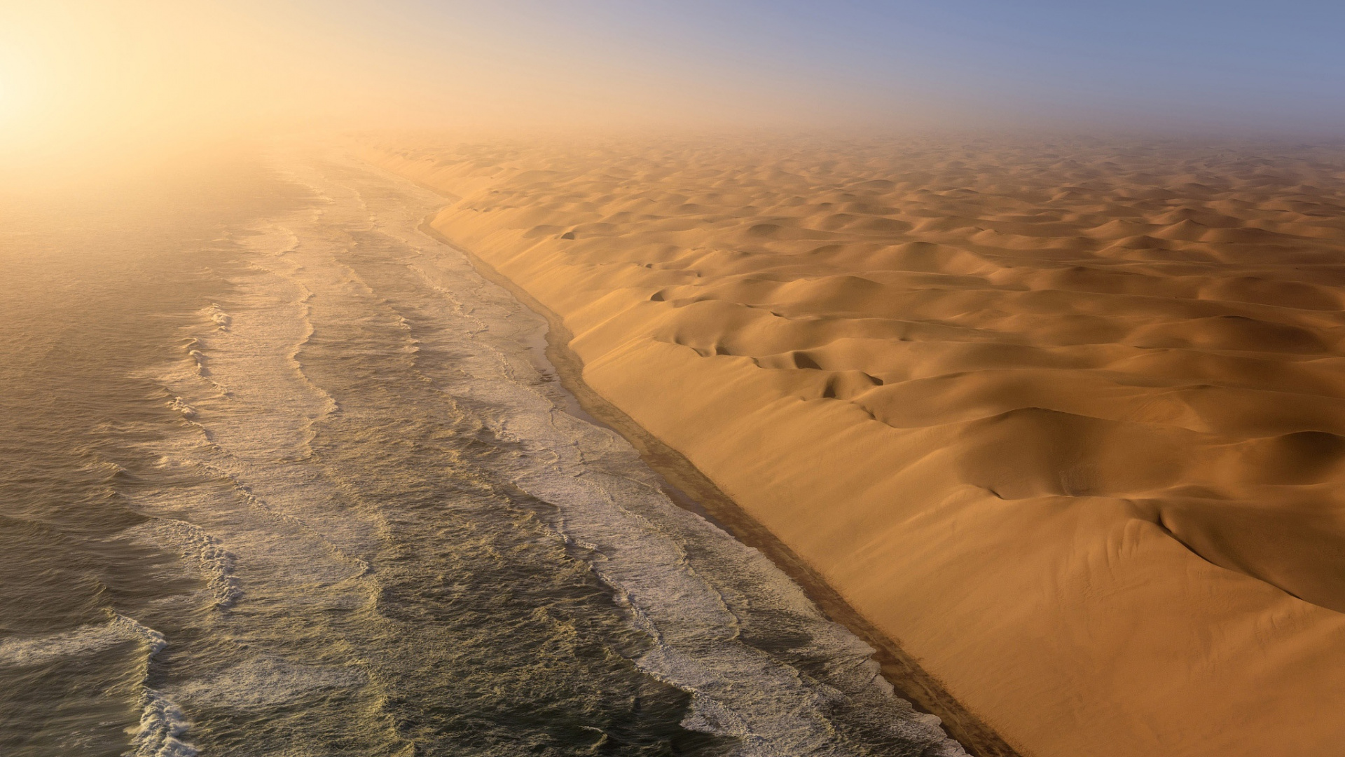 Brown Sand Near Body of Water During Daytime. Wallpaper in 1920x1080 Resolution