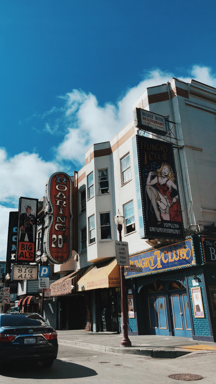 King, Street, Town, Full Size Car, Automotive Lighting. Wallpaper in 750x1334 Resolution