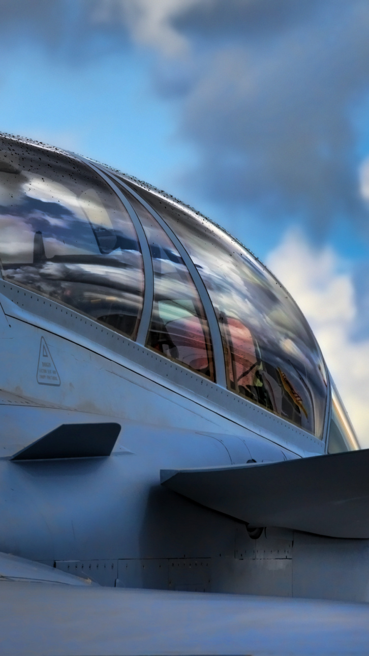 Avion Blanc Sous Ciel Bleu Pendant la Journée. Wallpaper in 750x1334 Resolution