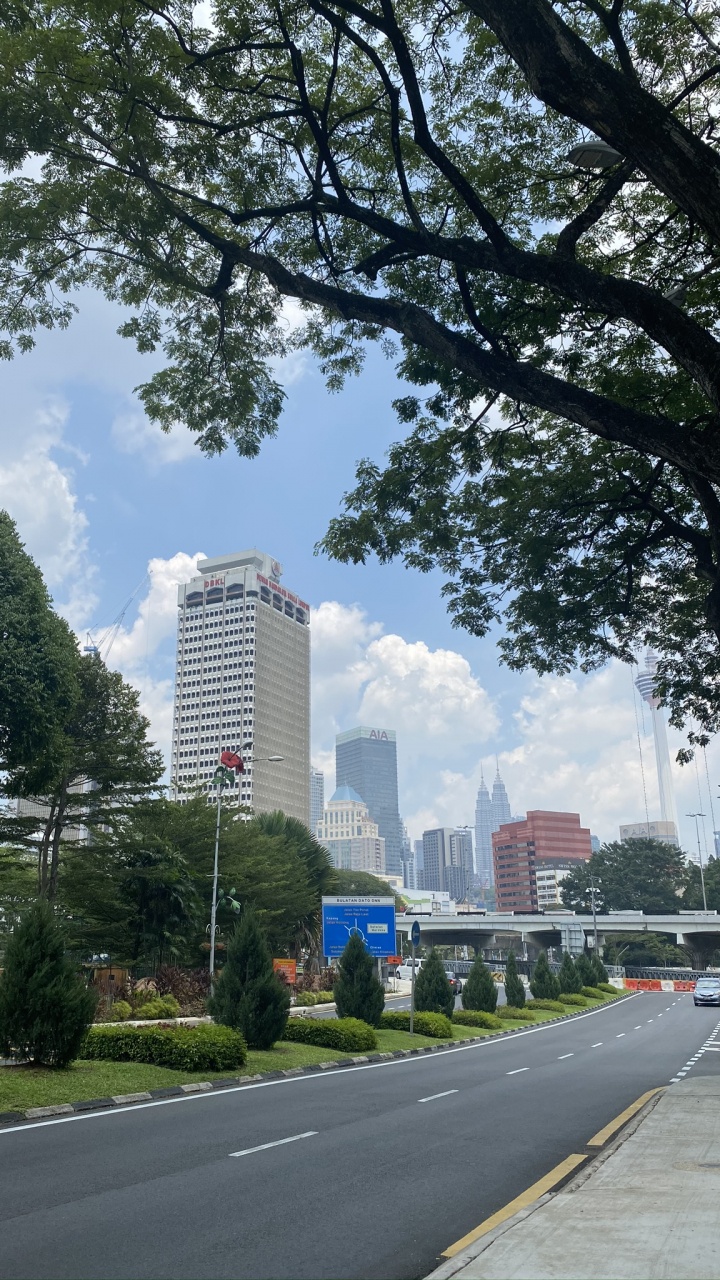 Kuala Lumpur, Malaysia, Road, Body of Water, Nature. Wallpaper in 720x1280 Resolution