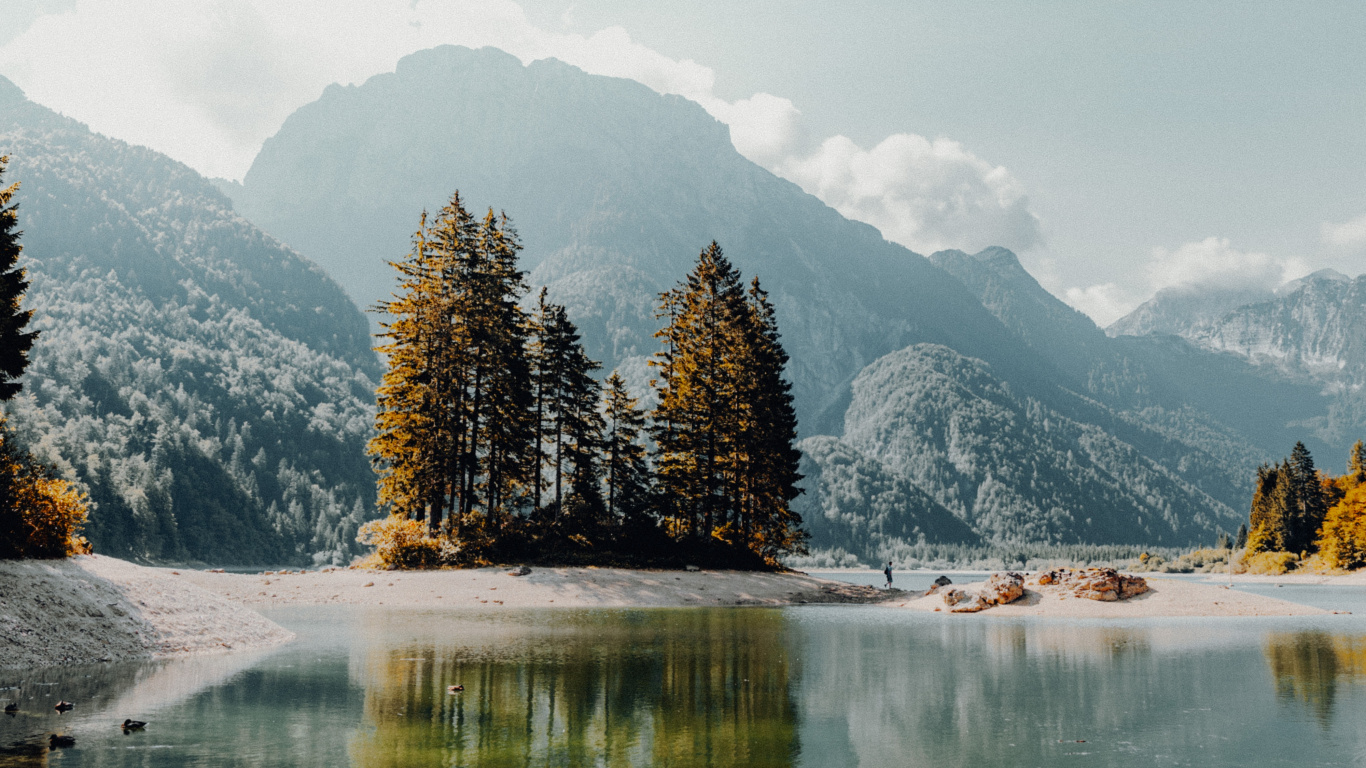 Les Reliefs Montagneux, Lac, Paysage Naturel, Nature, Rive. Wallpaper in 1366x768 Resolution