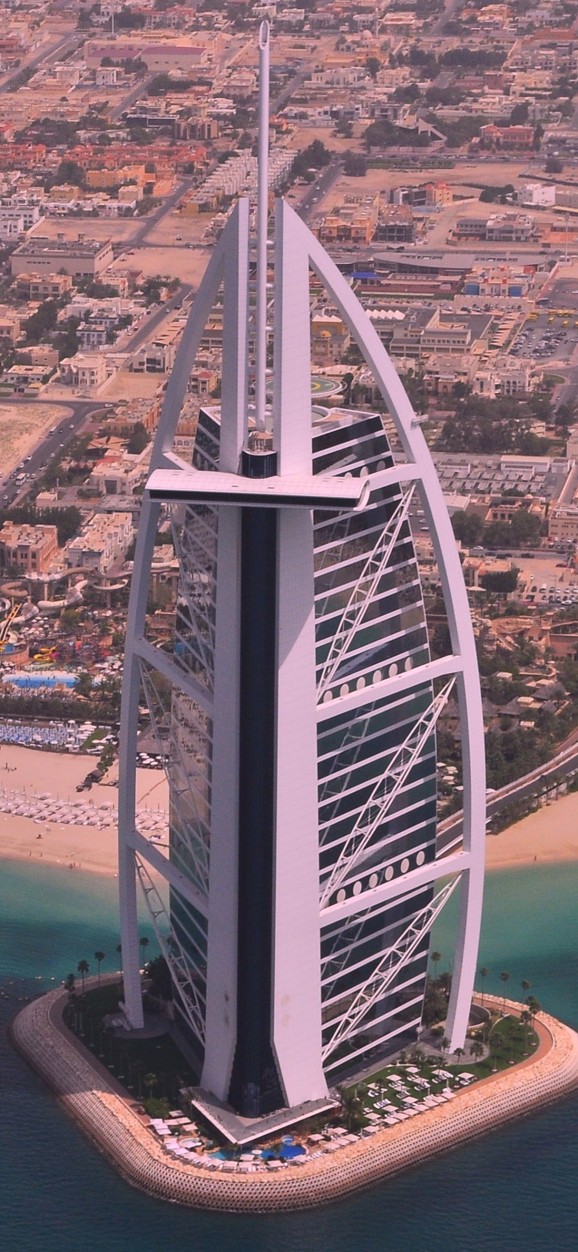 Vista Aérea de Los Edificios de la Ciudad Durante el Día.. Wallpaper in 1125x2436 Resolution