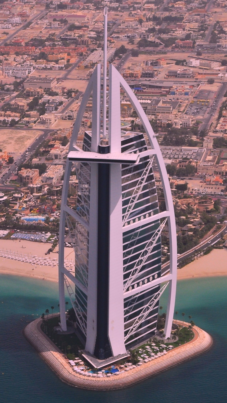 Luftaufnahme Von Stadtgebäuden Tagsüber. Wallpaper in 750x1334 Resolution