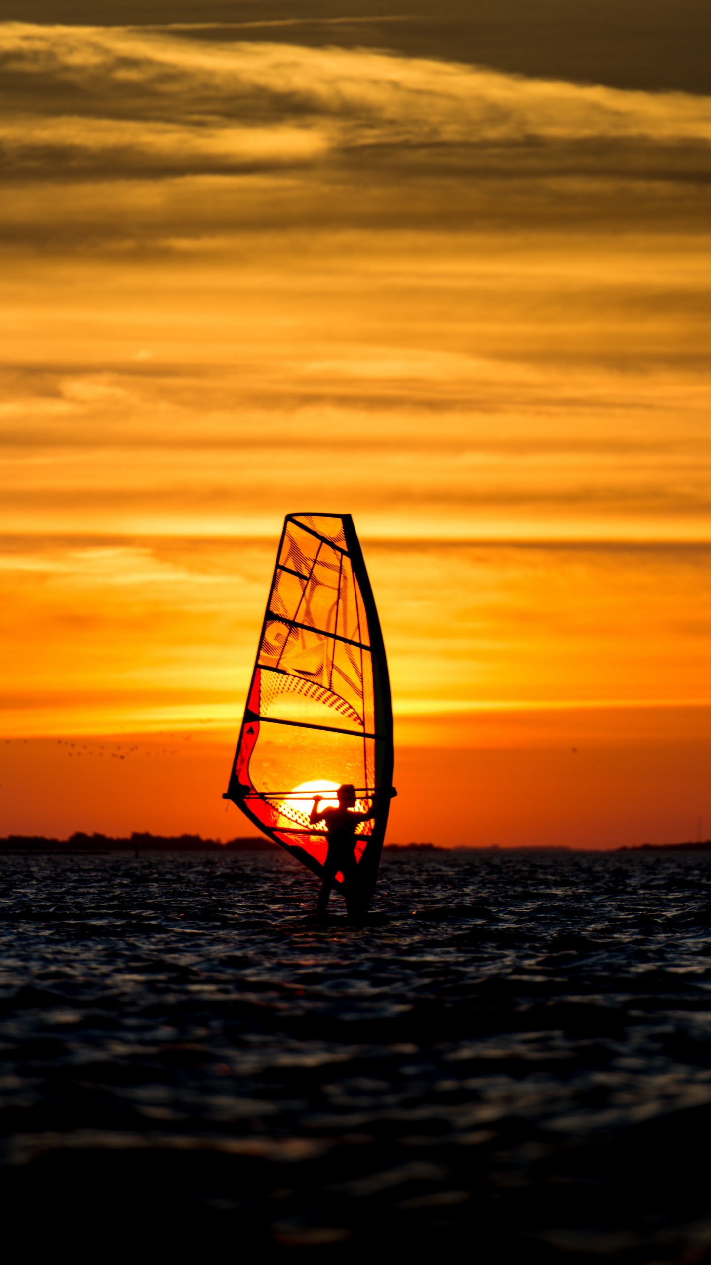 Eau, Bateau, Windsurf, Lac. Wallpaper in 1440x2560 Resolution